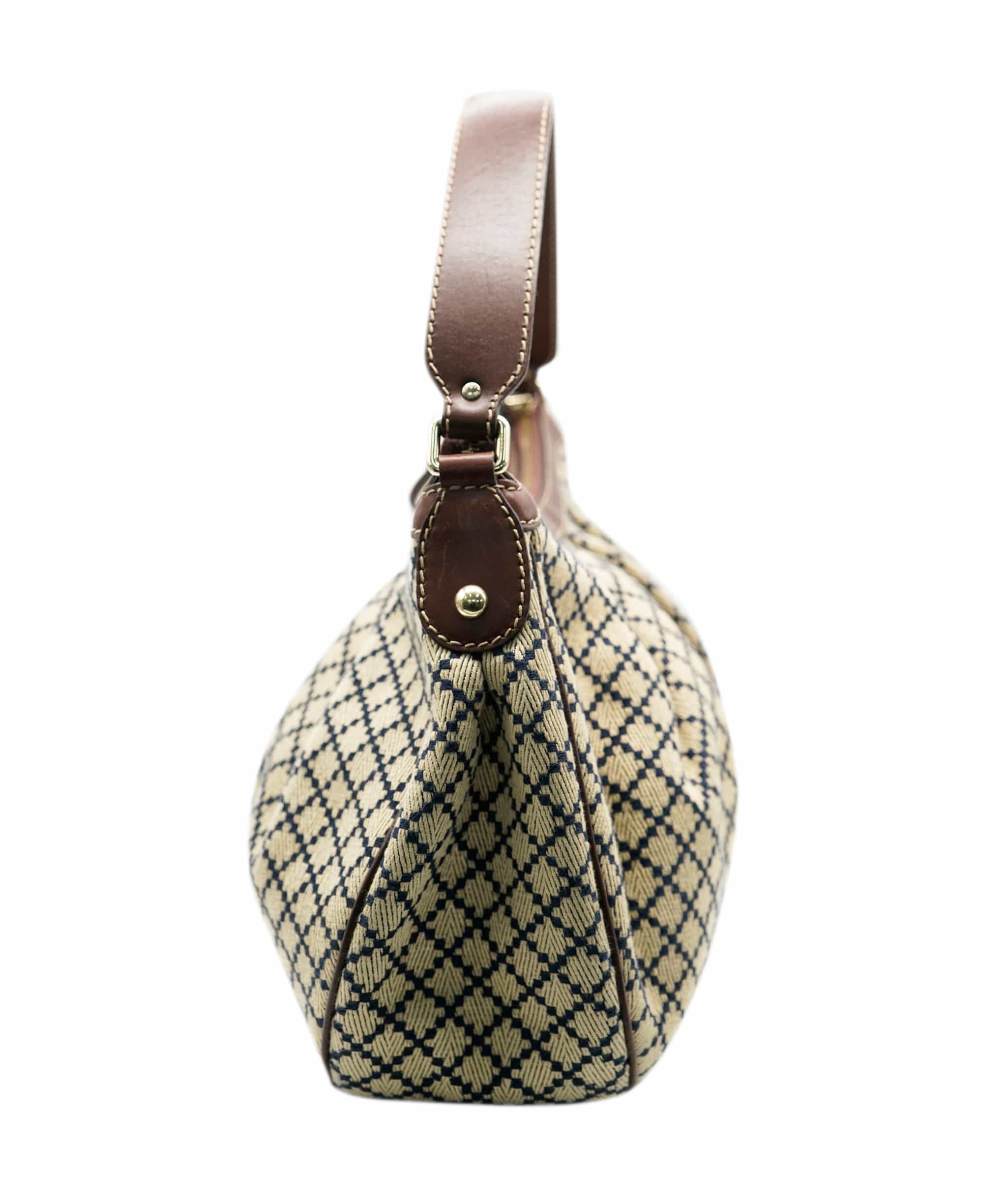 Gucci Gucci Sukey Medium Hobo - AJC0239