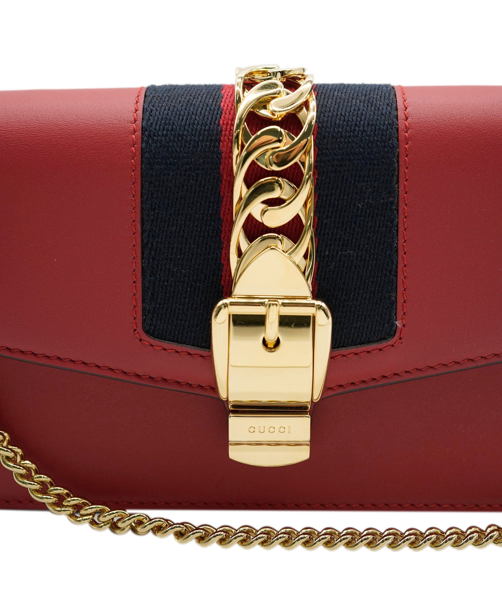 Gucci Gucci Super Mini Web Sylvie Chain Crossbody - AJC0241