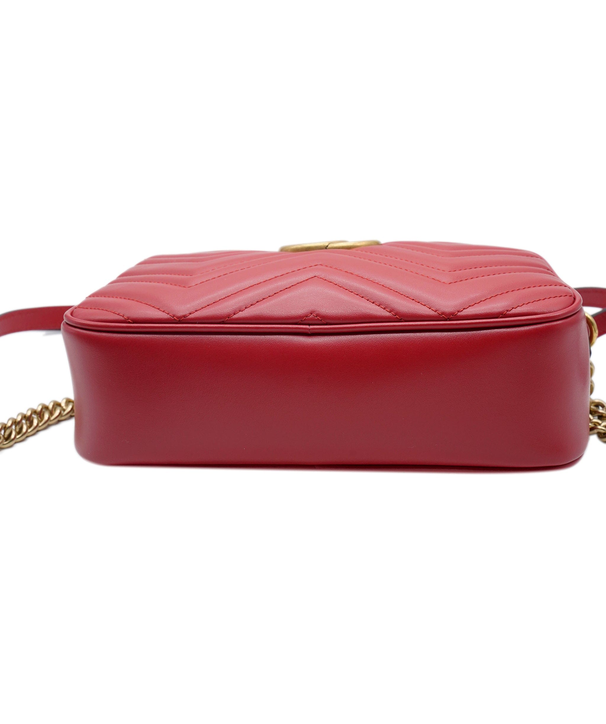 Gucci Gucci Red Marmont Crossbody KRC18637-FD