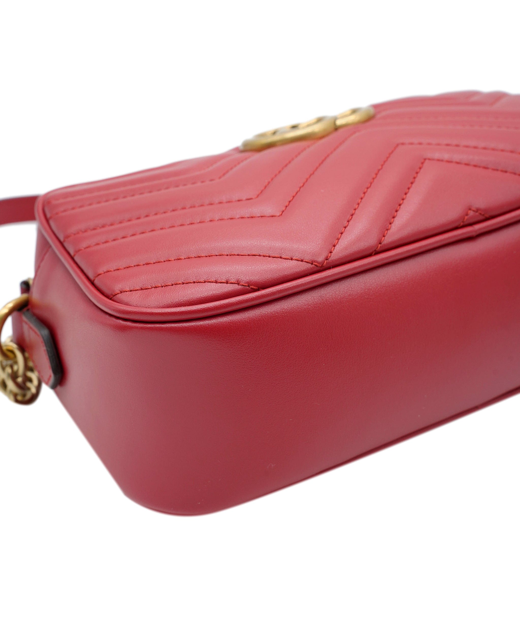 Gucci Gucci Red Marmont Crossbody KRC18637-FD