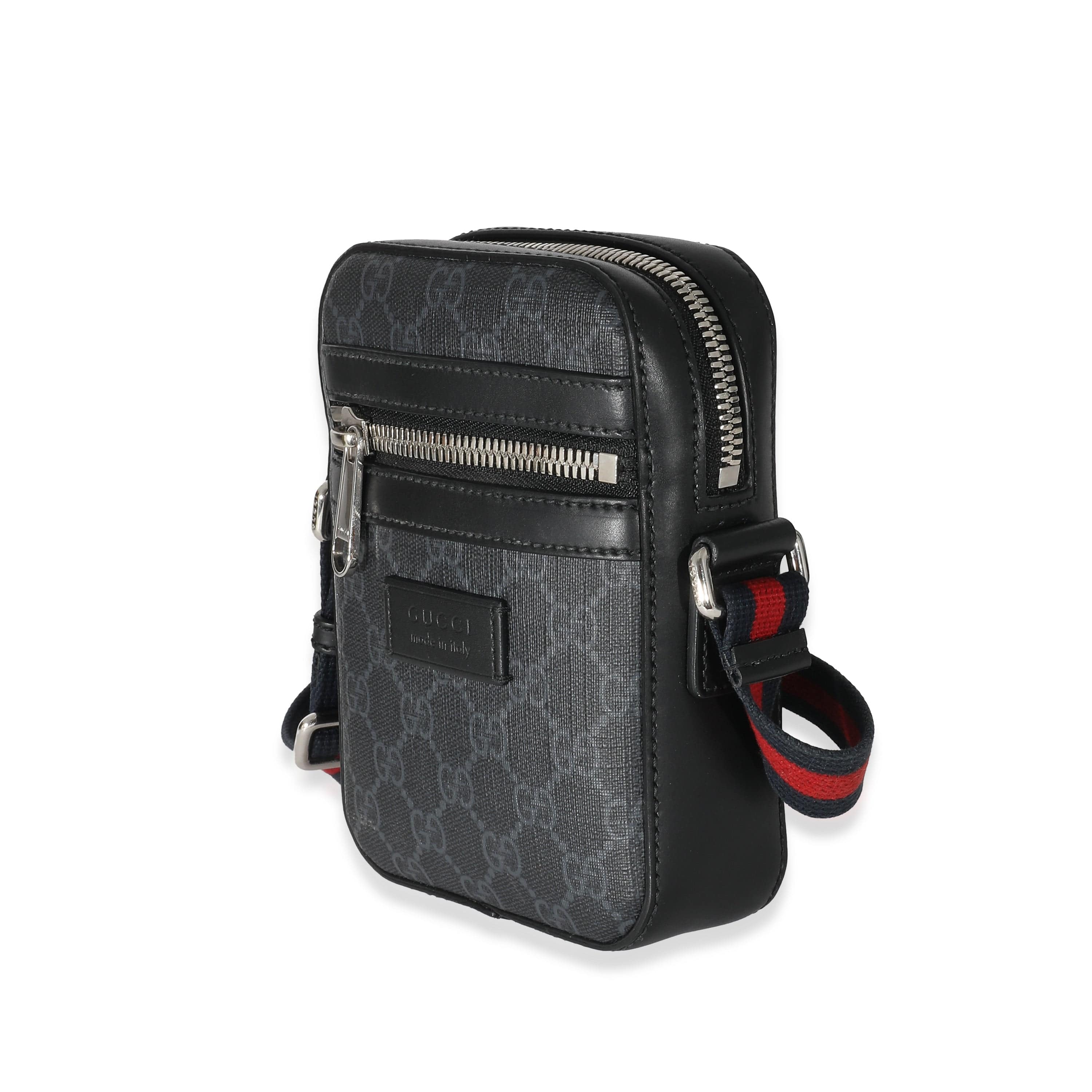 Gucci Gucci Black GG Supreme Canvas Messenger