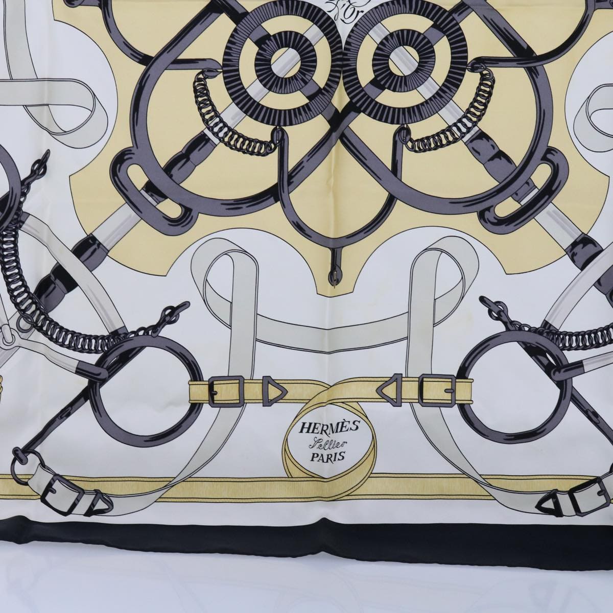 Hermès HERMES Carre 90 Eperon d'Or Scarf Silk Black White Auth am5304 DXBS0613