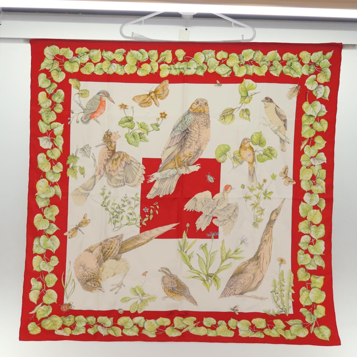 Hermès HERMES Carre 90 Scarf ""La Vie Au Grand Ai"" Silk Red Auth bs14262 DXBS0692