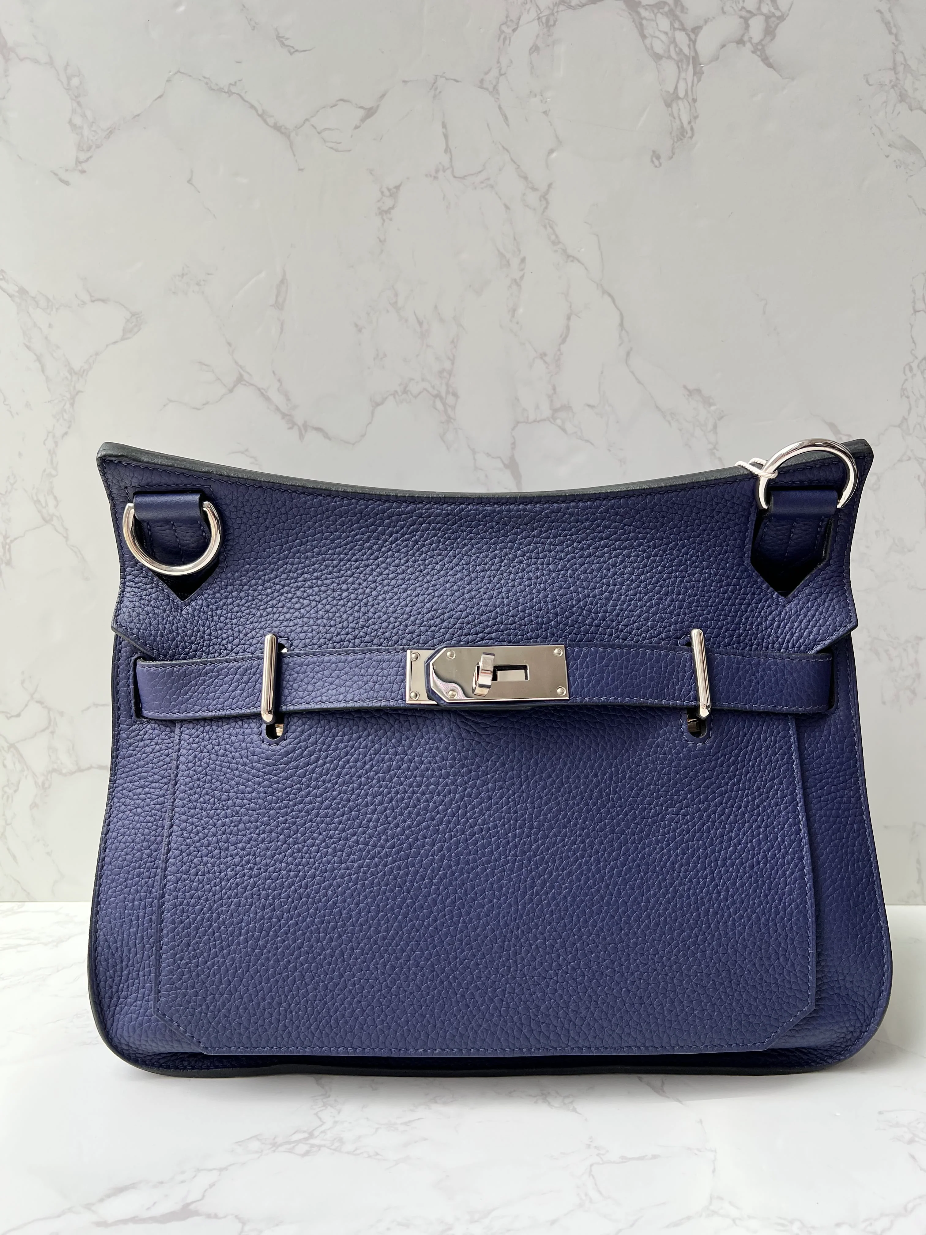 Hermès Hermes Jypsiere 31 Blue Encre Clemence PHW #D
Comes with Dustbag, Receipt and Strap SYC1203TG