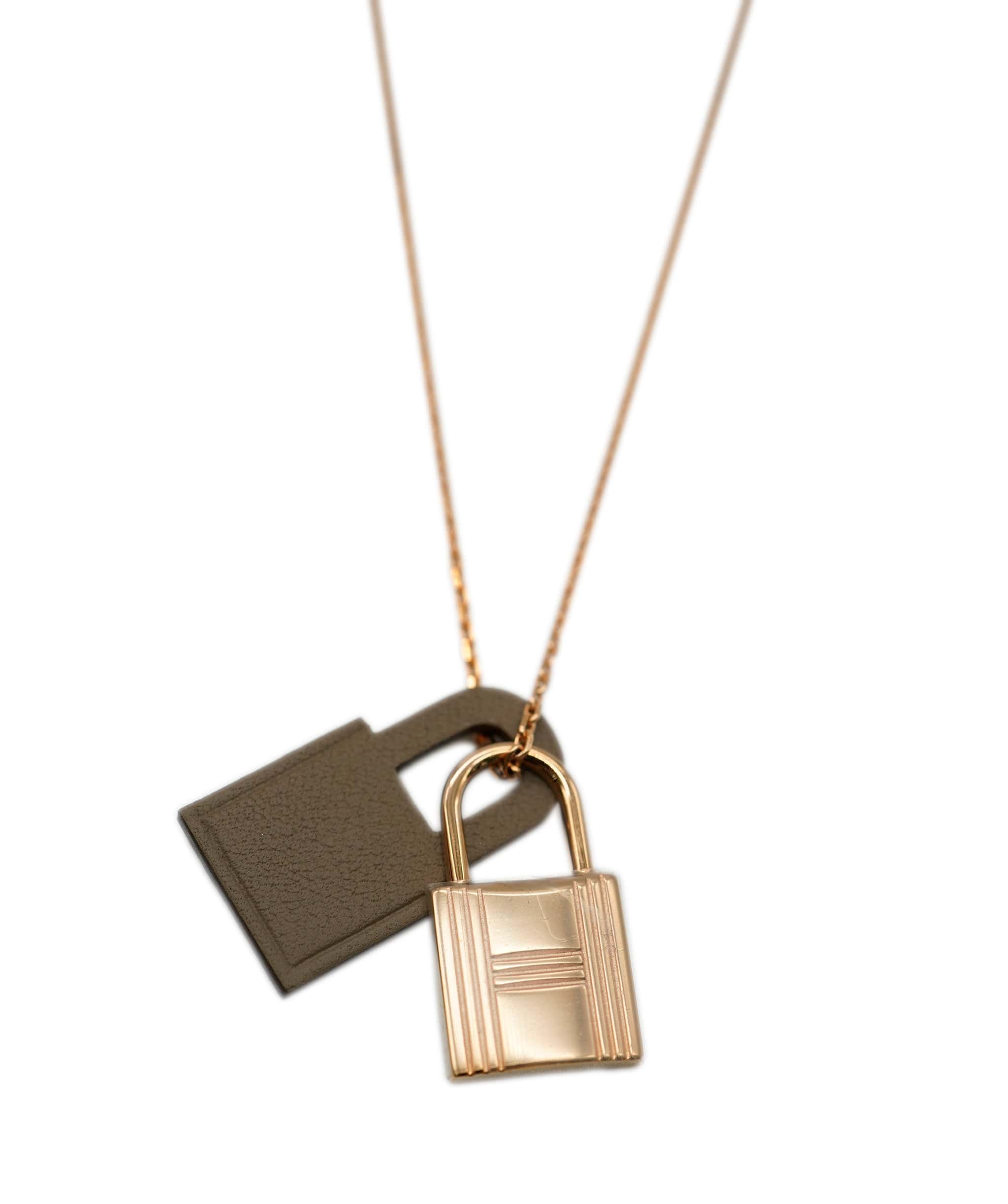 Hermès Hermes fashion lock necklace AVL1170