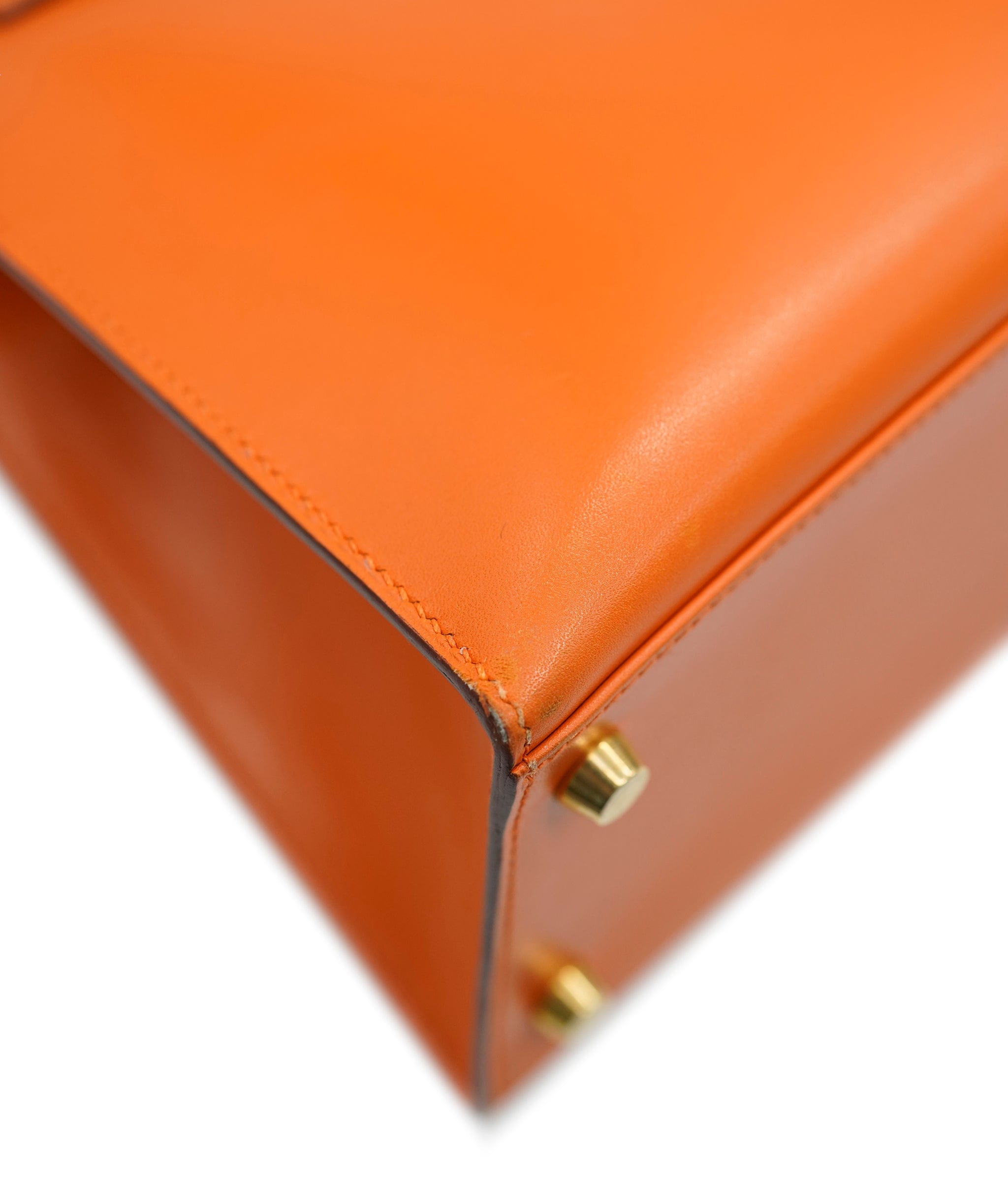 Hermès Hermes Kelly 28 Orange Box Leather With GHW *From Samia's Closet* ALC1741