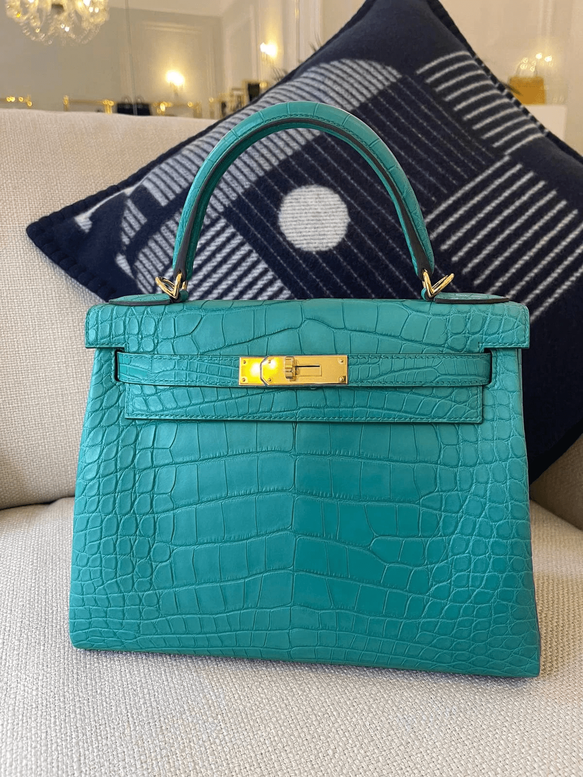 Hermès HERMÈS KELLY 28CM VERT JADE Matte Alligator Leather with Gold Hardware Regular price£58,950.00