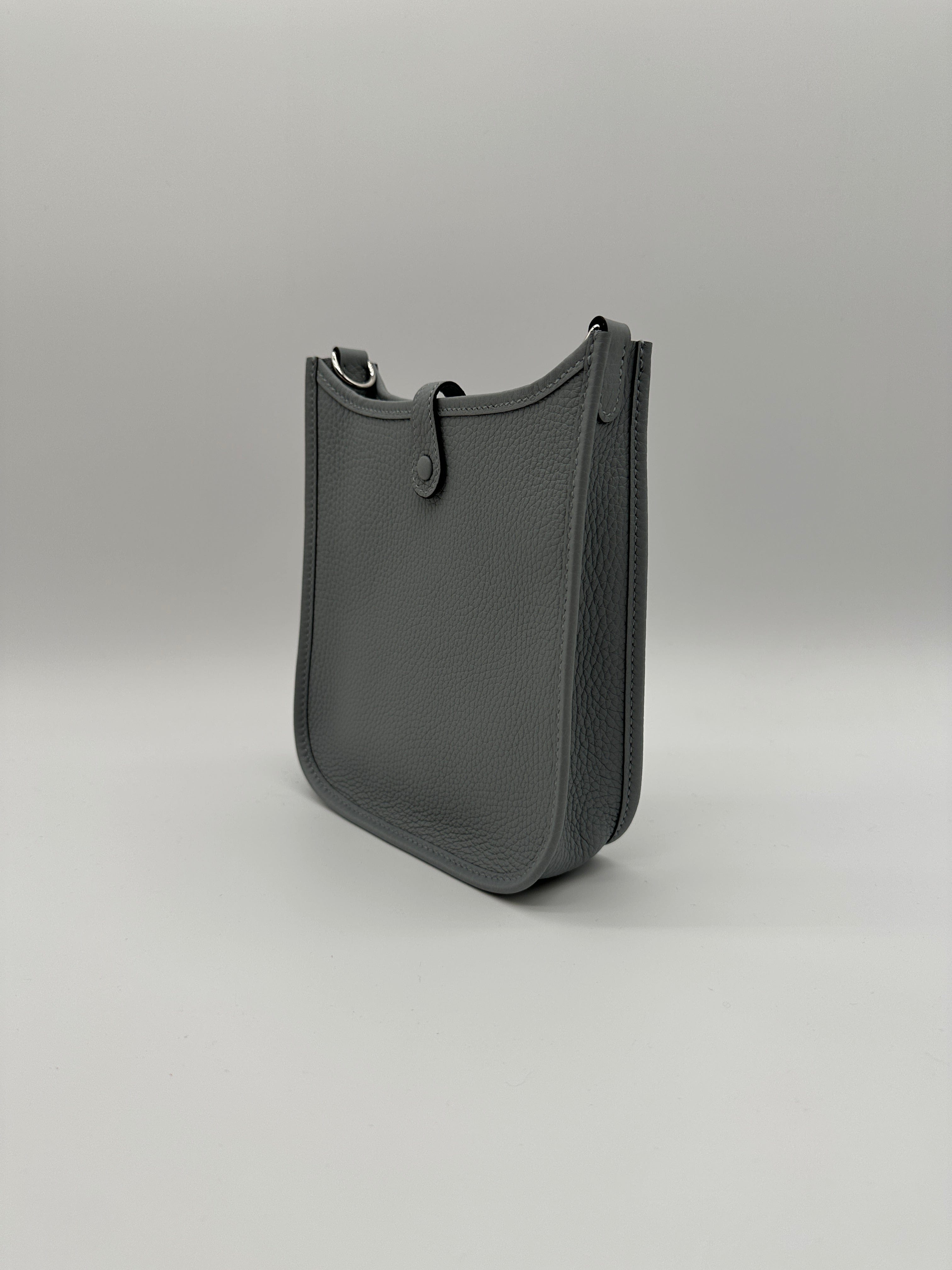 Hermès Hermès Mini Evelyne Gris Pantin Taurillon Clemence Palladium Hardware