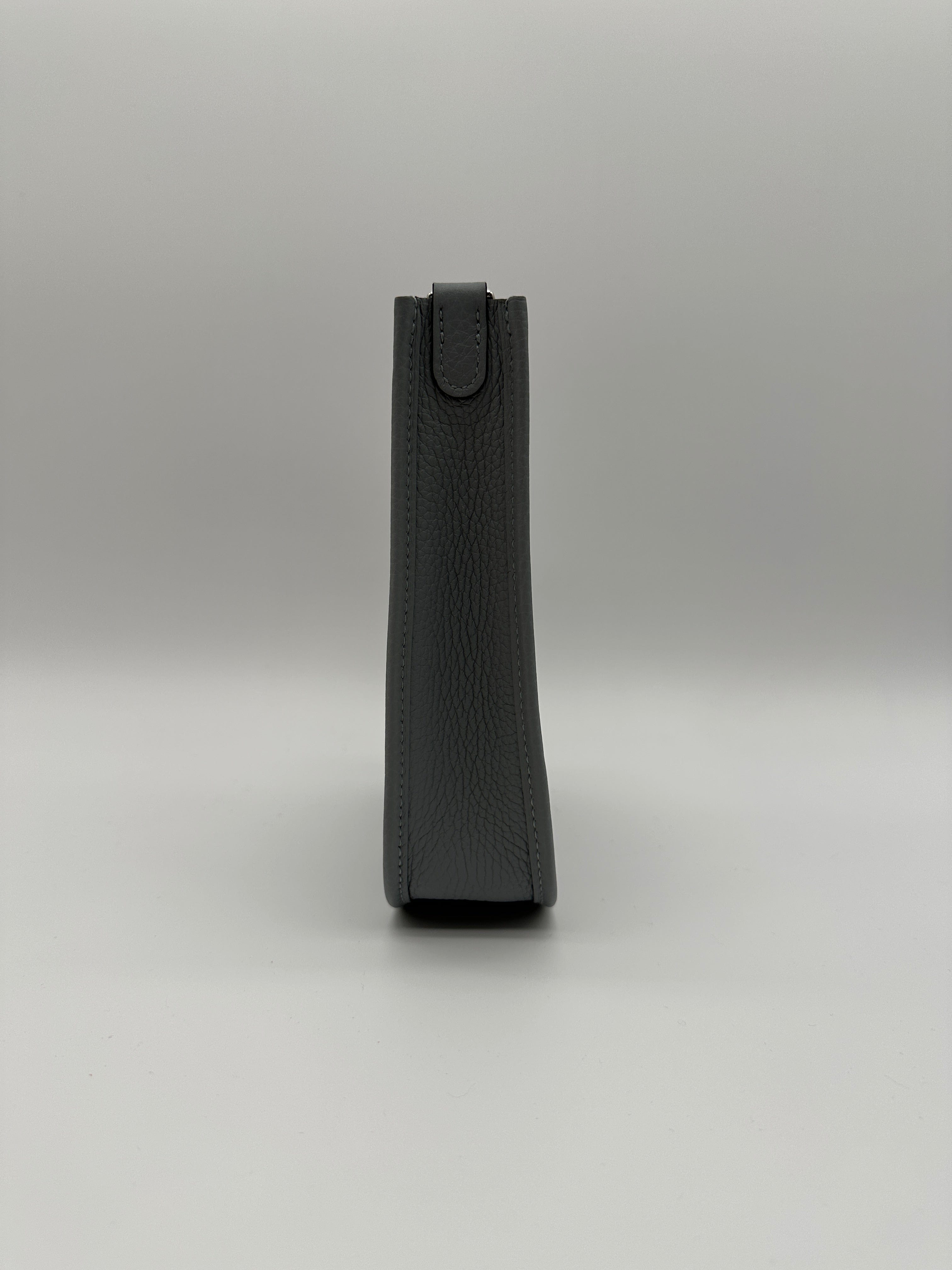 Hermès Hermès Mini Evelyne Gris Pantin Taurillon Clemence Palladium Hardware