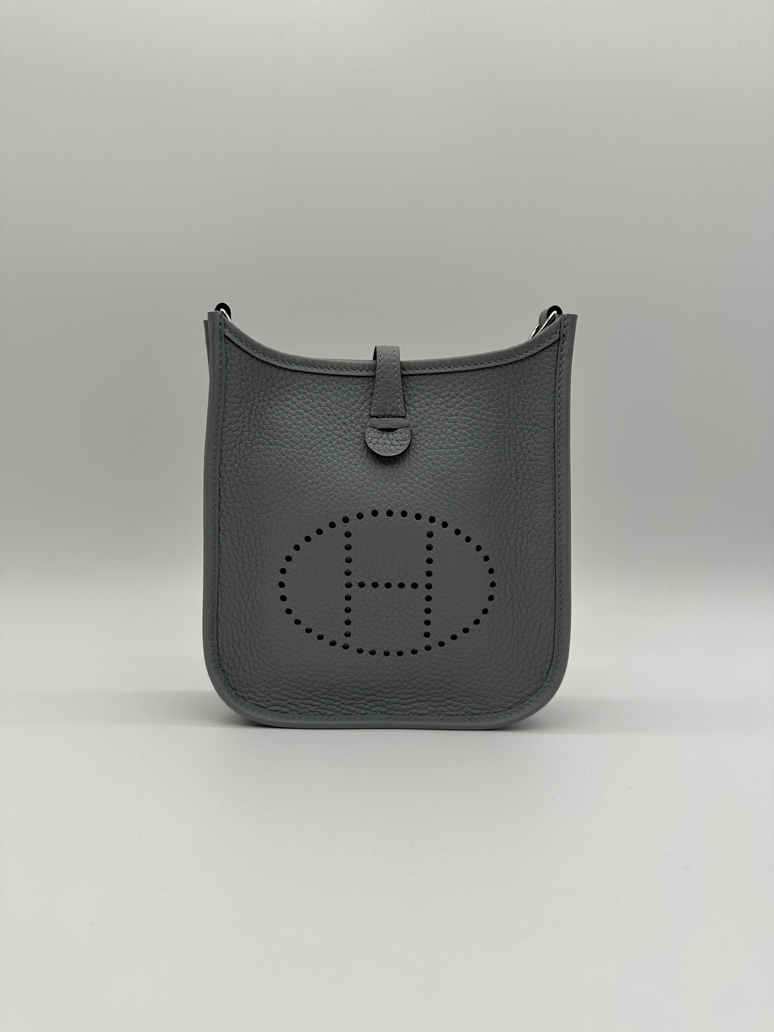 Hermès Hermès Mini Evelyne Gris Pantin Taurillon Clemence Palladium Hardware