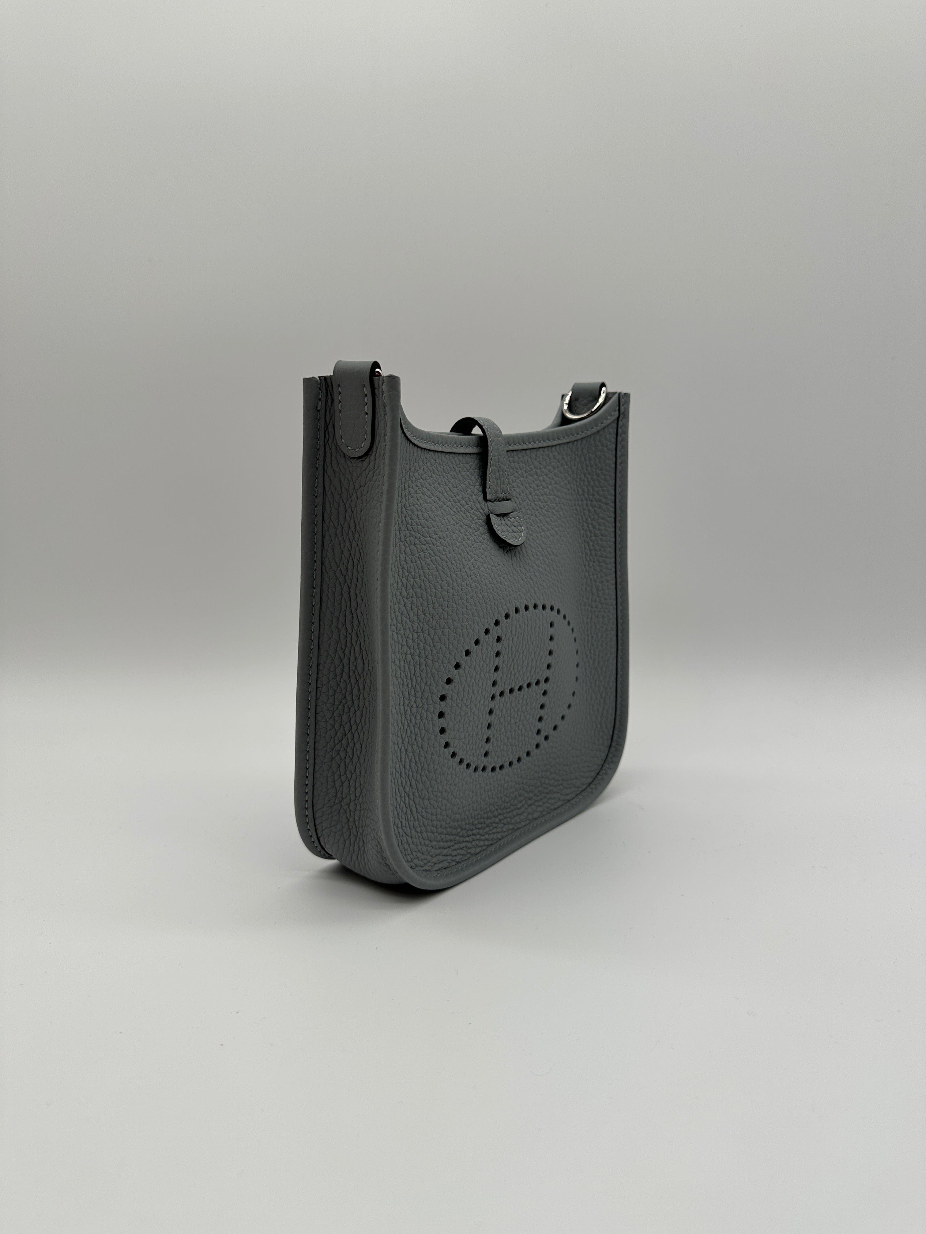 Hermès Hermès Mini Evelyne Gris Pantin Taurillon Clemence Palladium Hardware