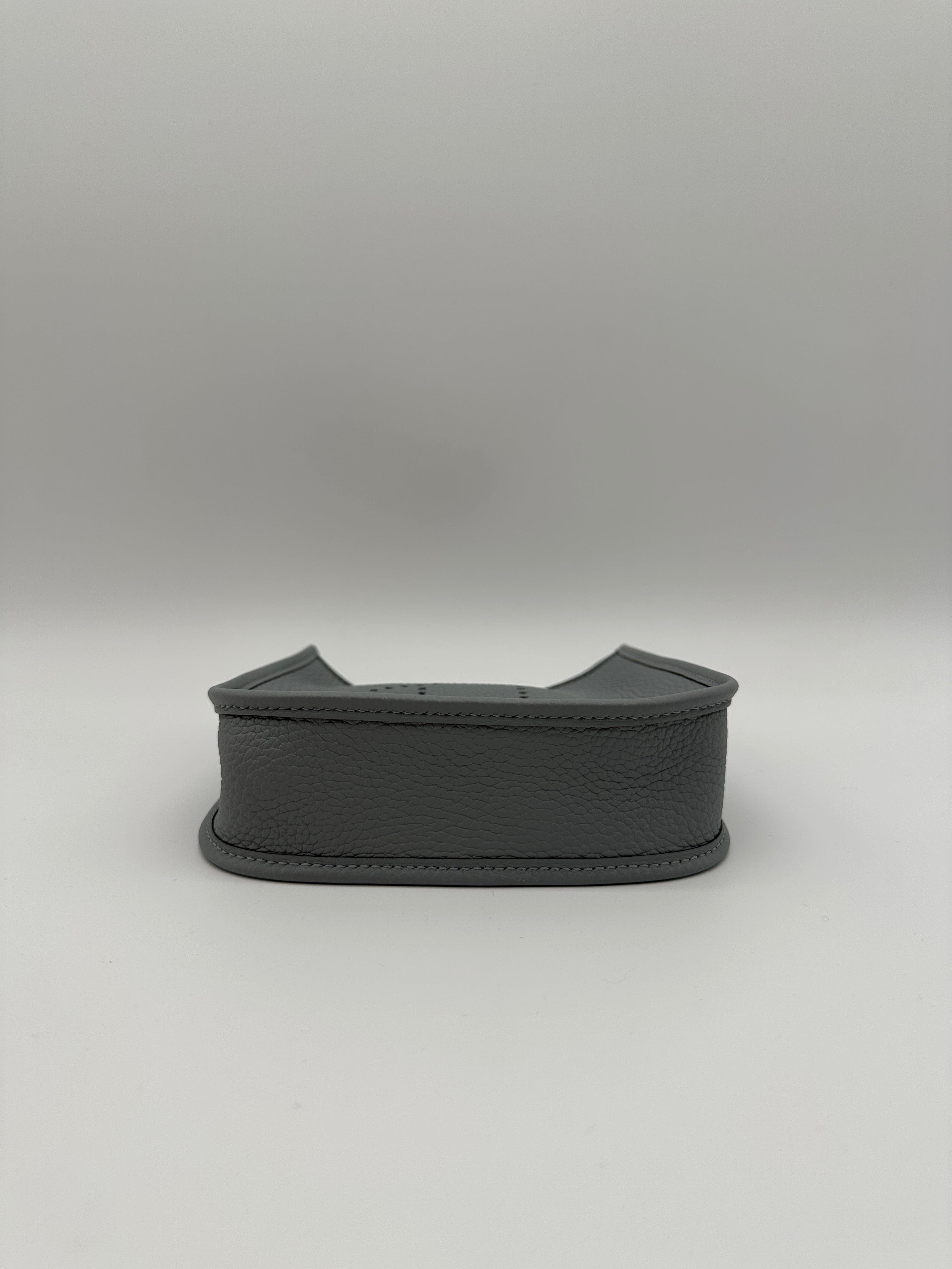 Hermès Hermès Mini Evelyne Gris Pantin Taurillon Clemence Palladium Hardware