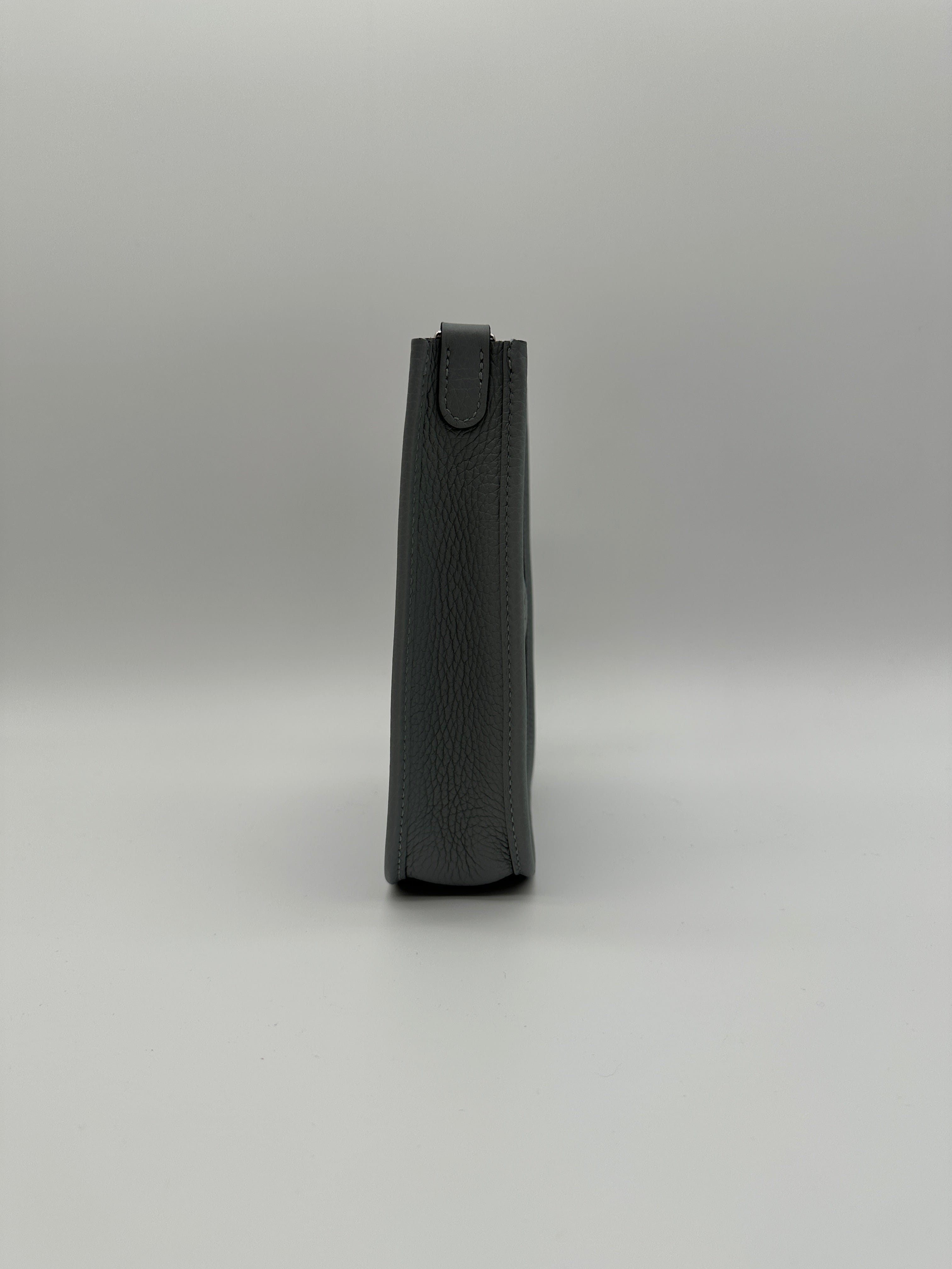 Hermès Hermès Mini Evelyne Gris Pantin Taurillon Clemence Palladium Hardware