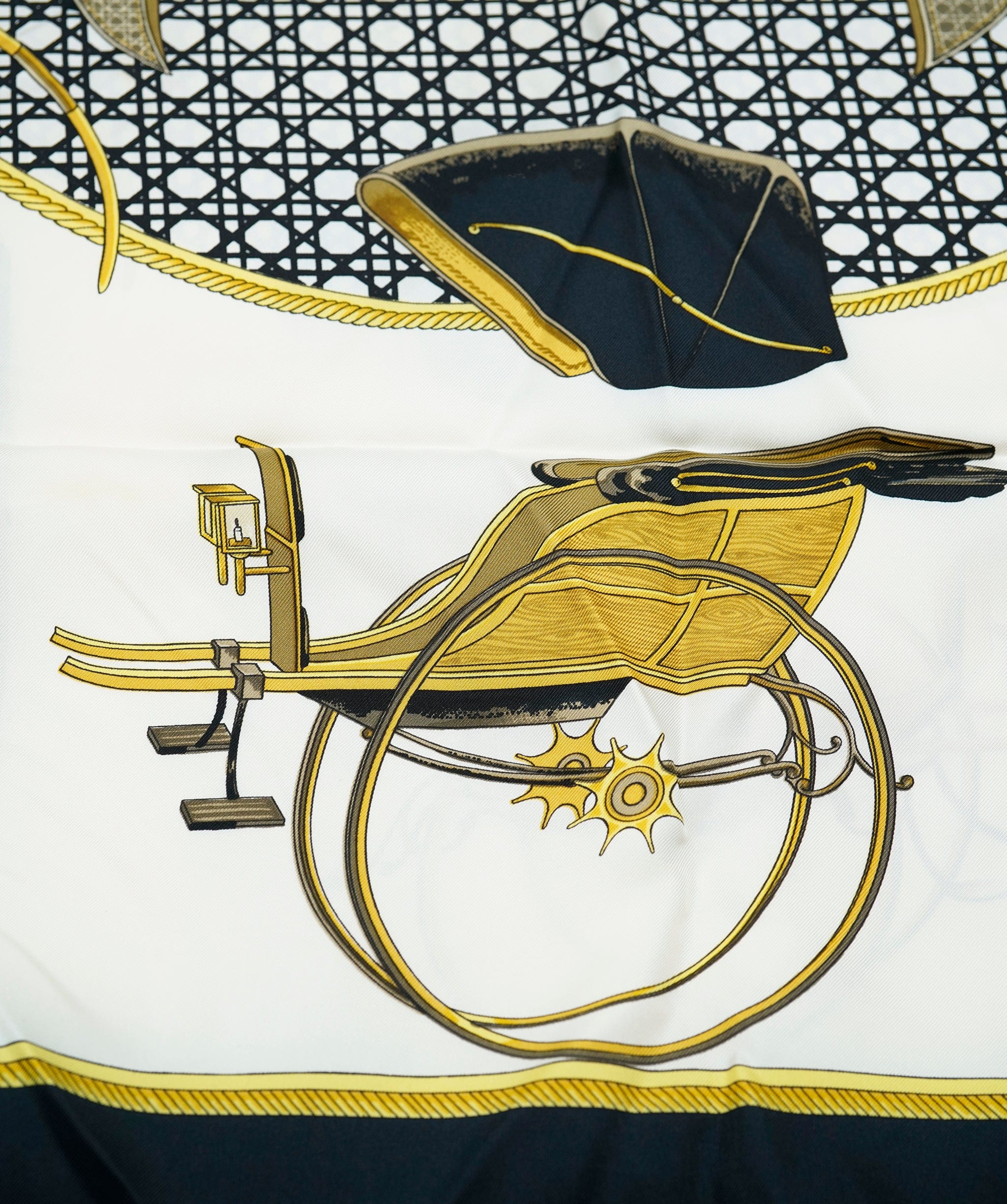 Hermès Hermes Scarf - AJC0345