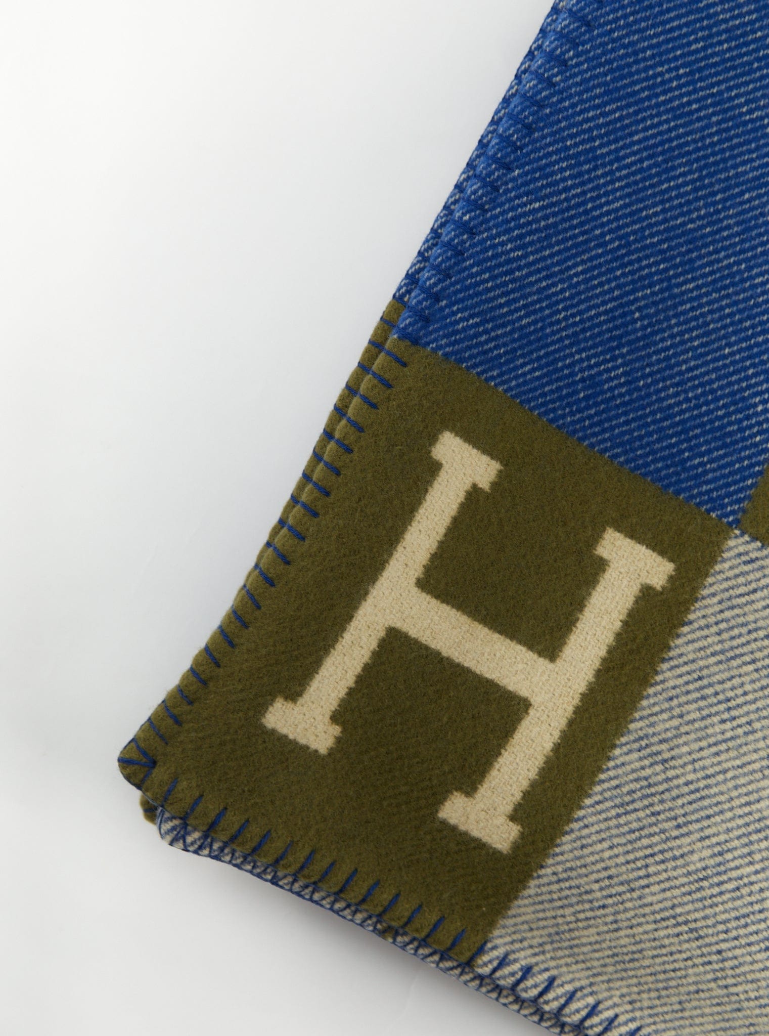 Hermès HERMÈS AVALON III THROW BLANKET Marine & Khaki