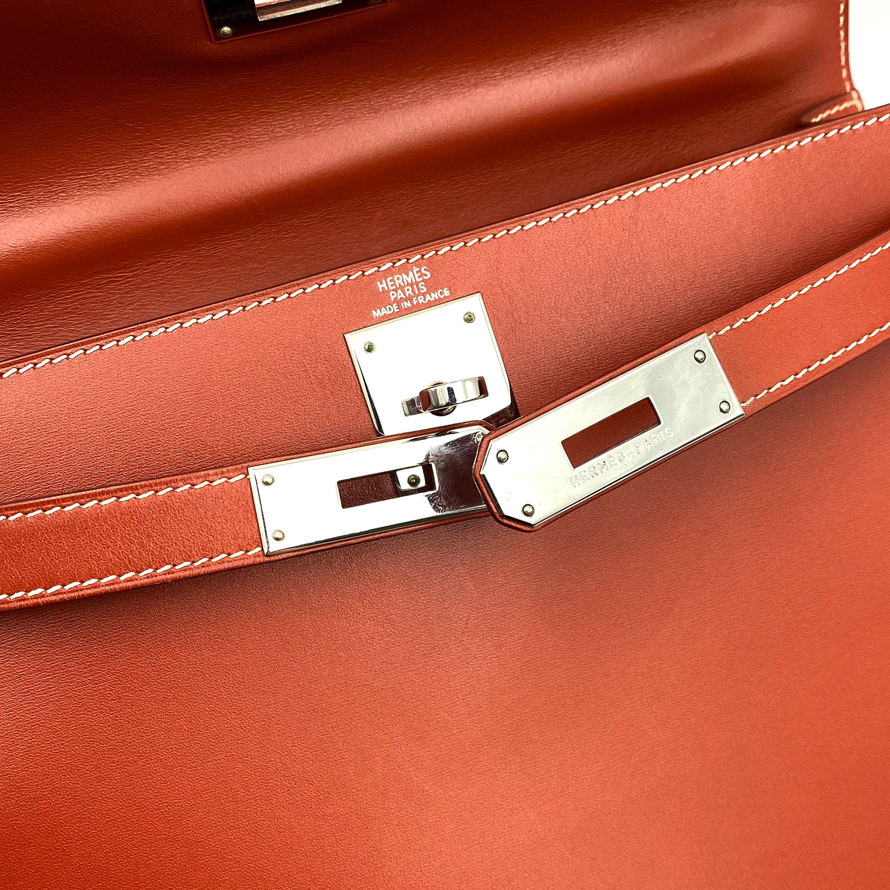 Hermès Hermes Kelly 28 Sellier Brique Boxcalf PHW #F