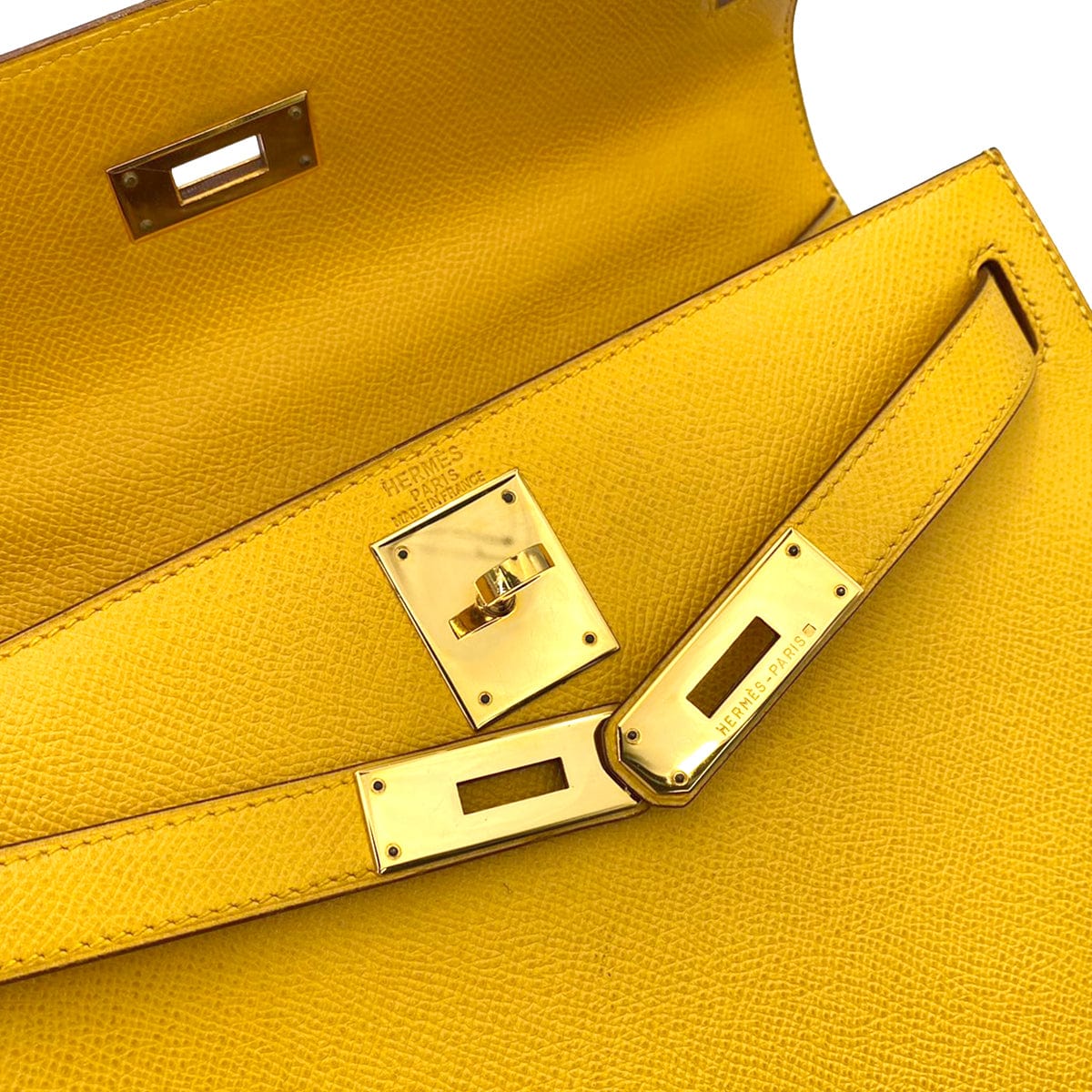 Hermès Hermès Kelly 28 Sellier Jaune Dor Courchevel GHW #X