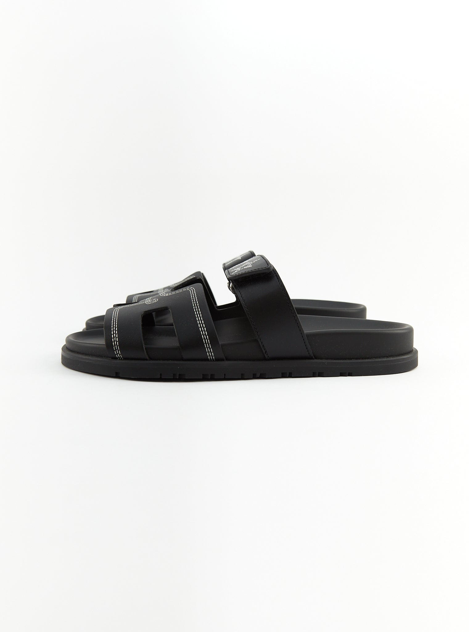 Hermès HERMÈS CHYPRE STAR SANDAL Black - Size 37