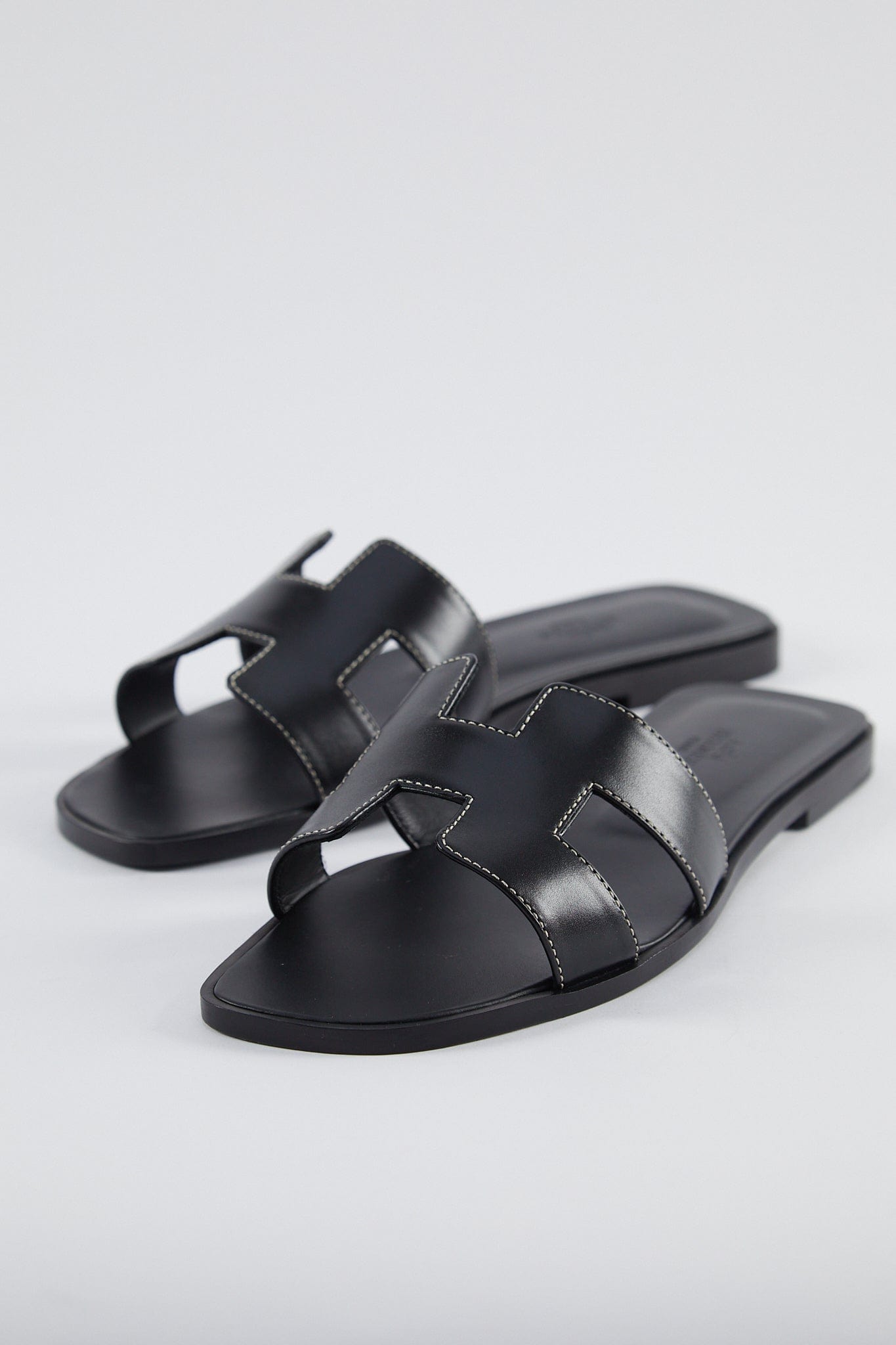 Hermès HERMÈS ORAN SANDAL Black - Size 38