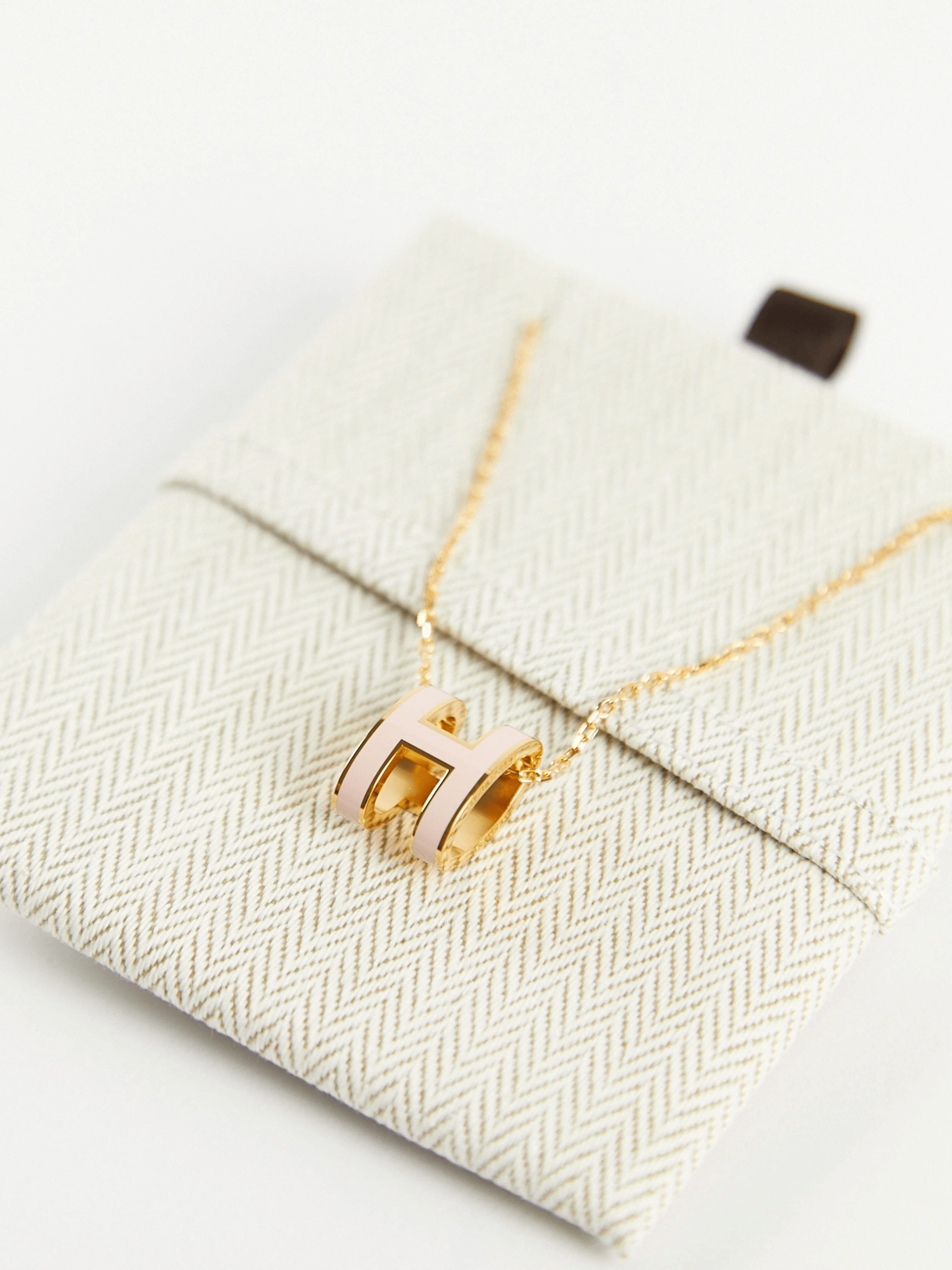 Hermès HERMÈS MINI POP H NECKLACE Pink & Gold