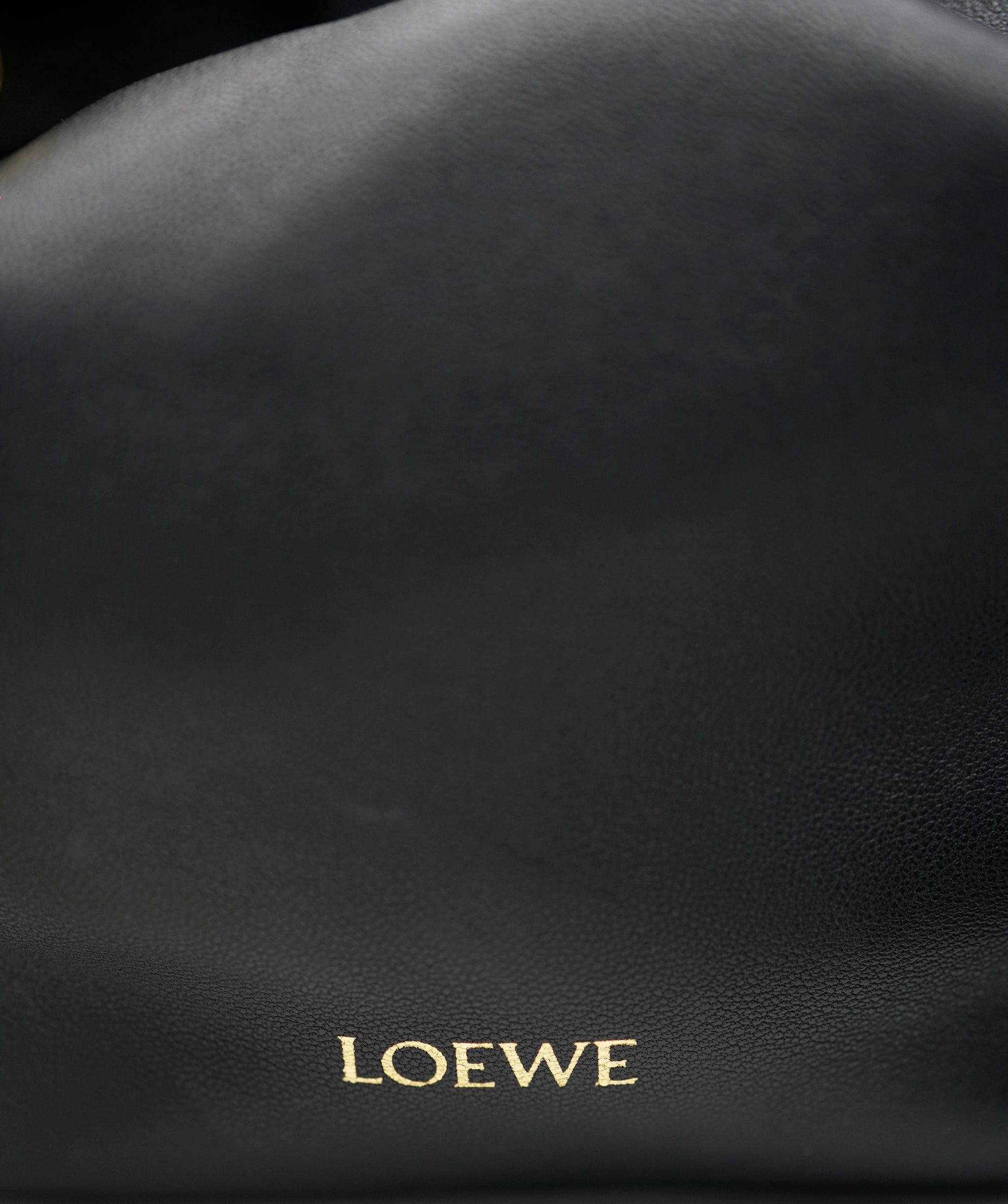 Loewe Loewe Black Squeeze Bag  ALC1645