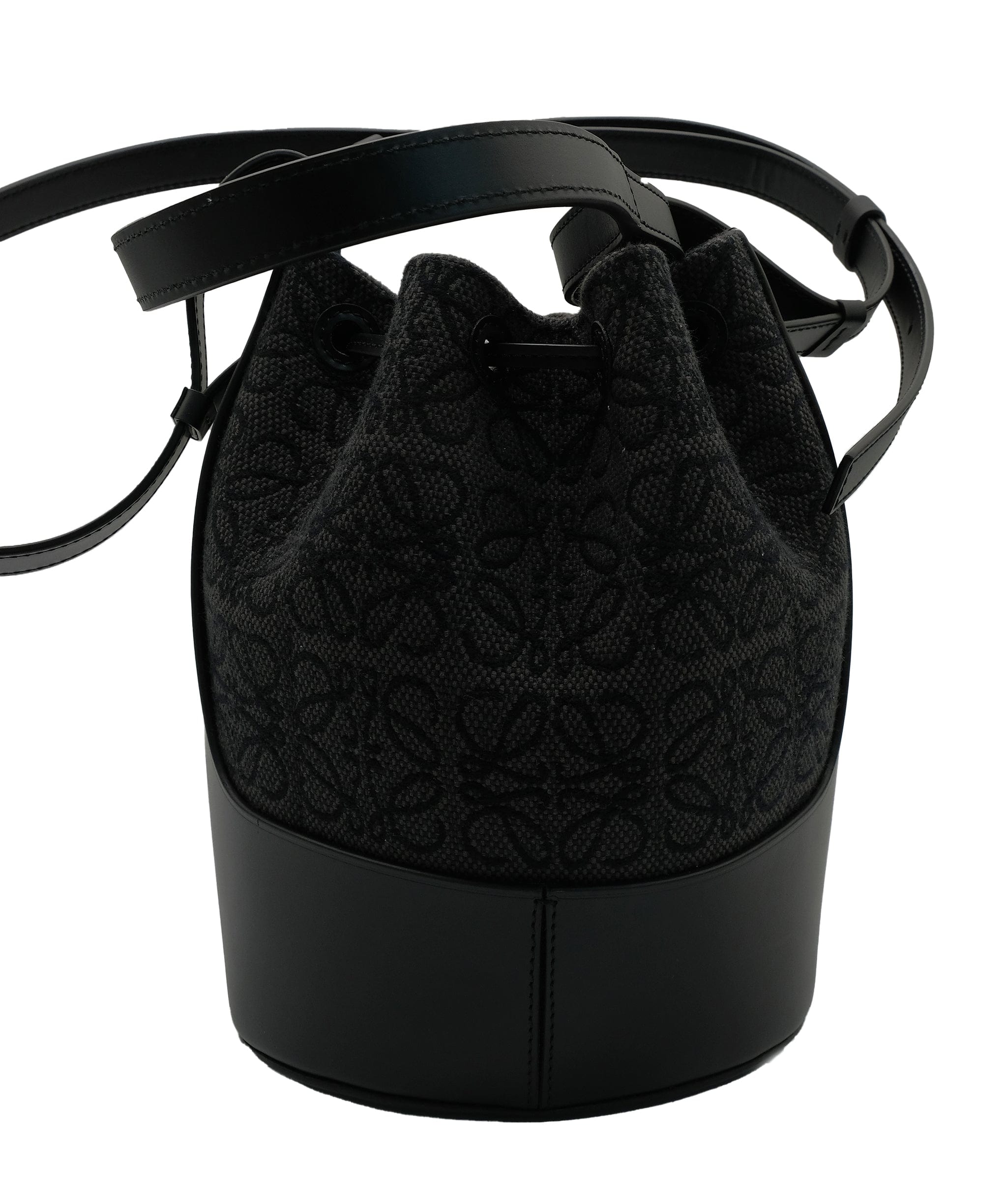 Loewe Loewe Bucket Bag RJC2710