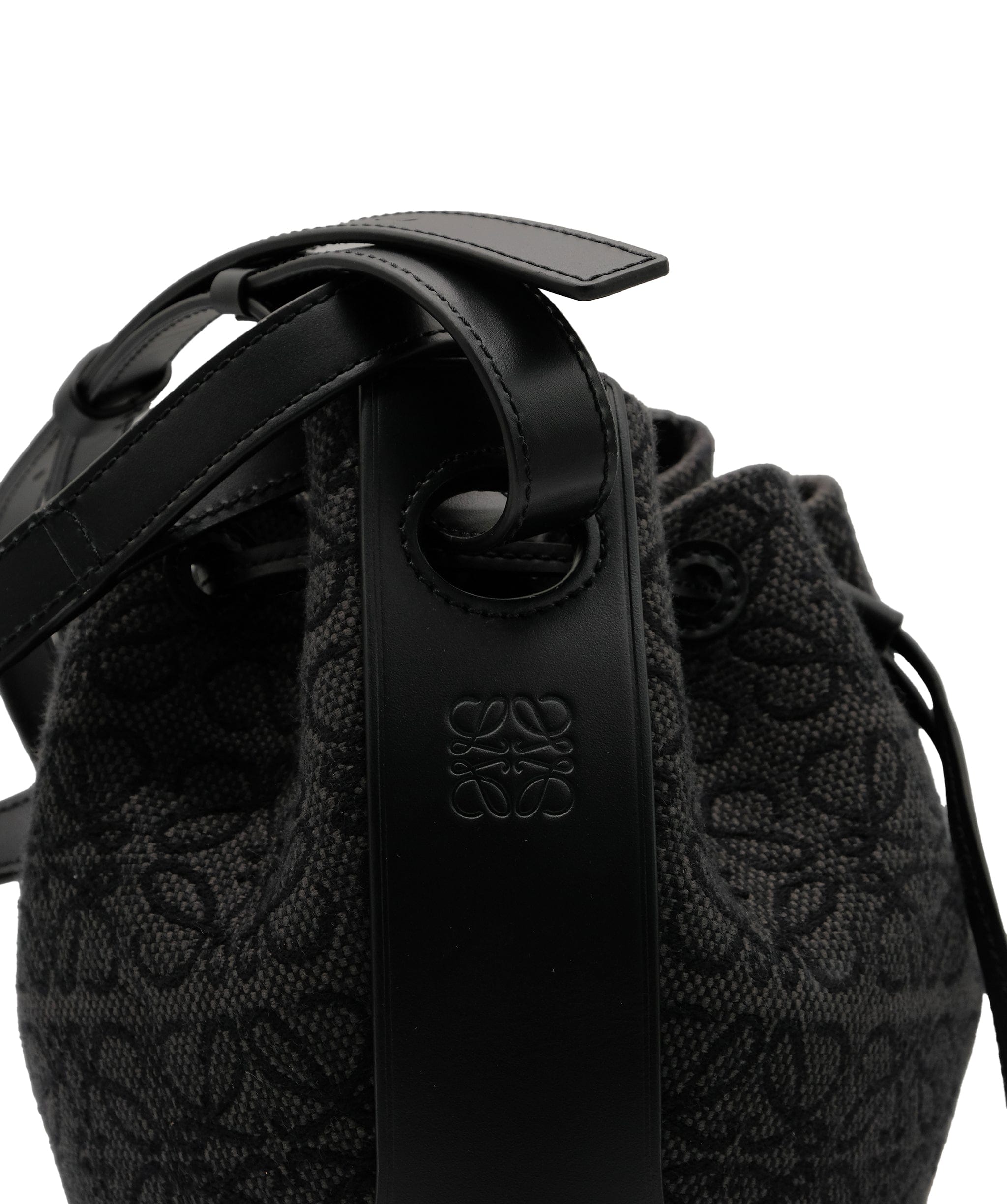 Loewe Loewe Bucket Bag RJC2710