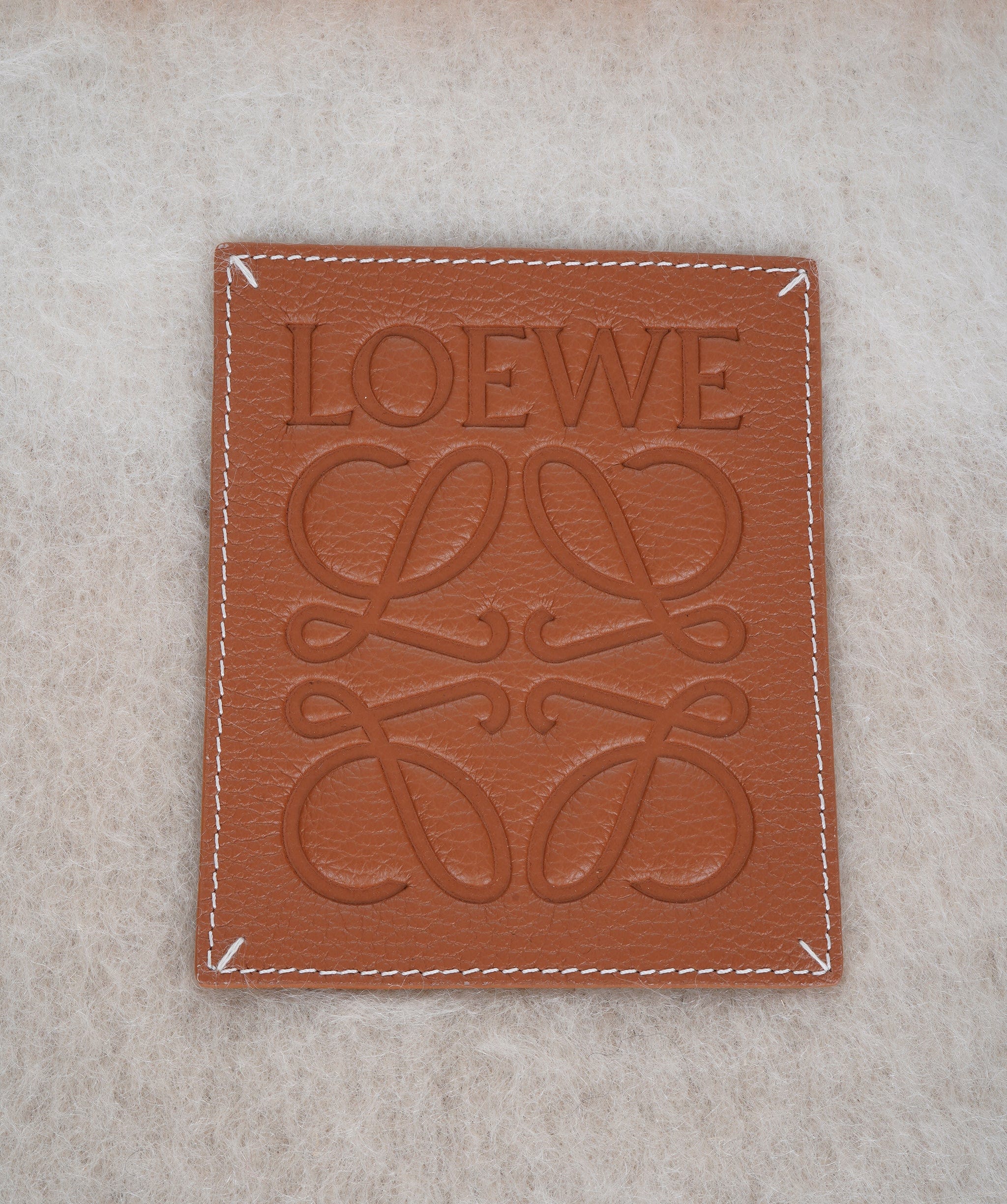 Loewe Loewe Logo Patch striped blanket