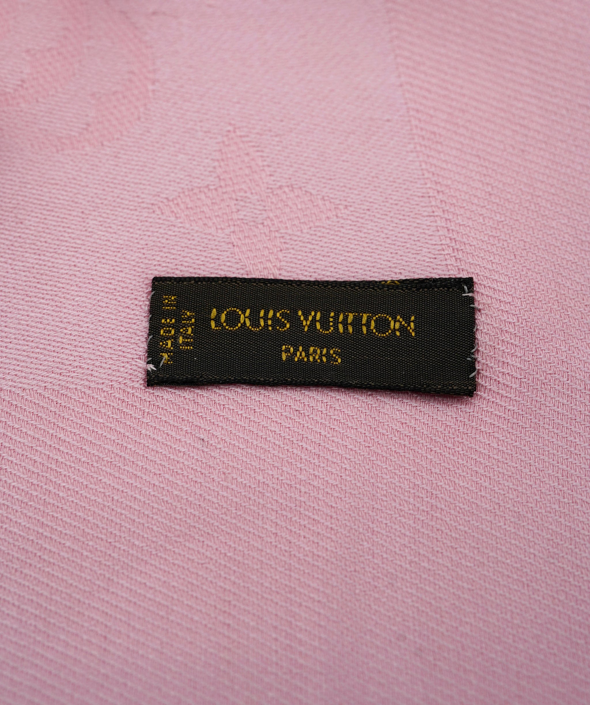 Louis Vuitton Louis Vuitton Monogram Shawl Pink ASL7584