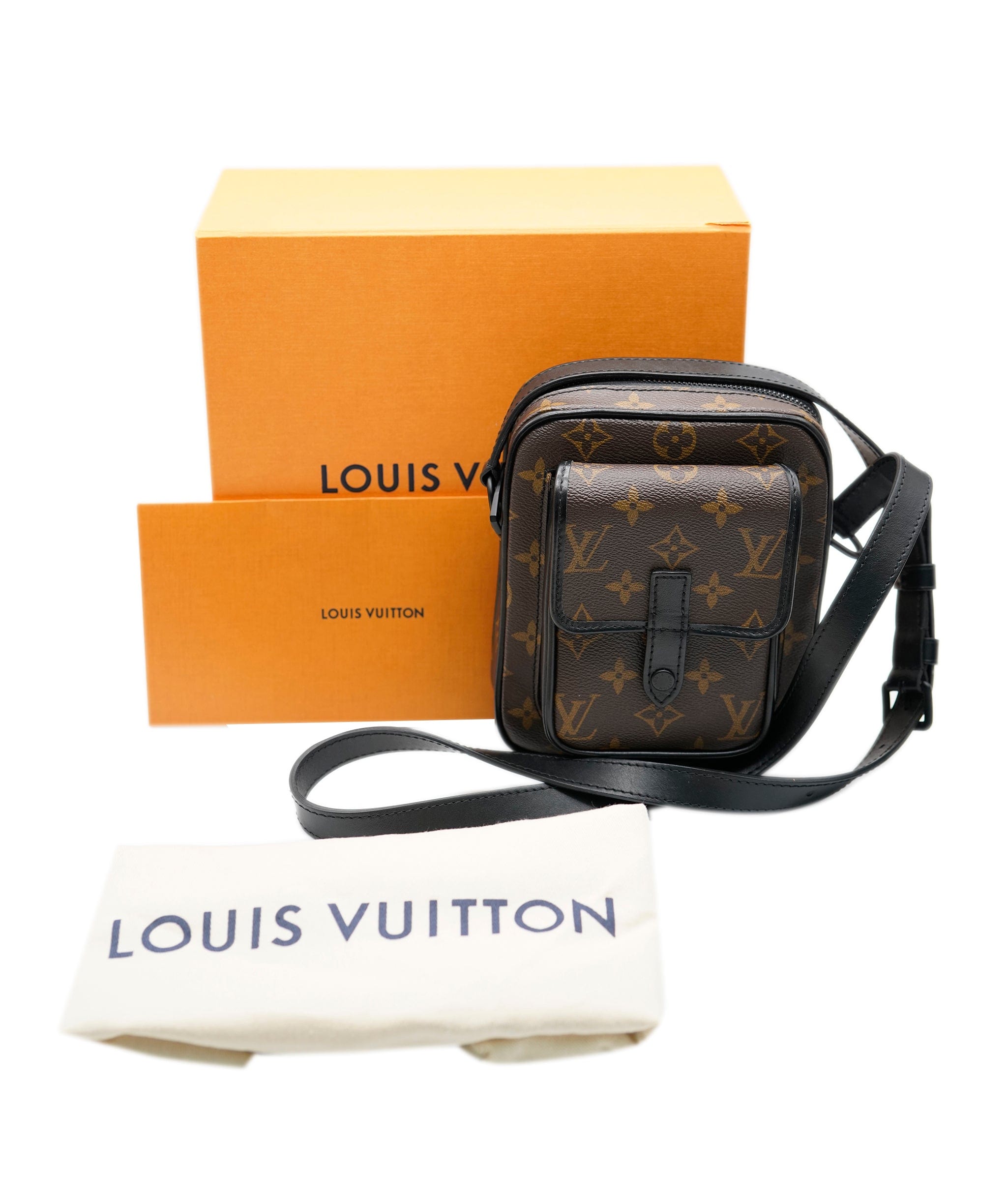 Louis Vuitton Louis Vuitton Side crossbody monogram pouch bag  ASC4184