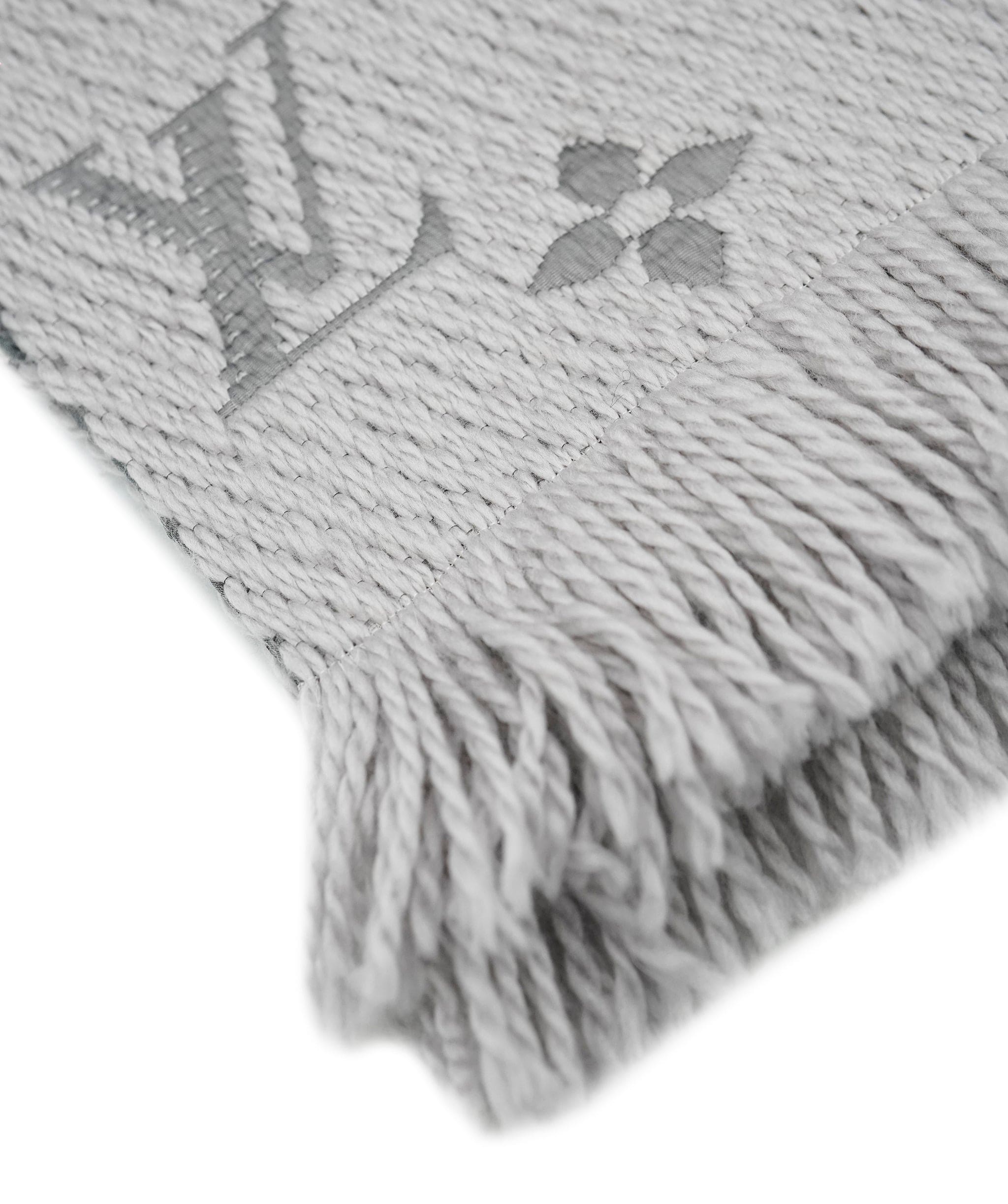 Louis Vuitton Louis Vuitton Grey Monogram Scarf  AGC1726