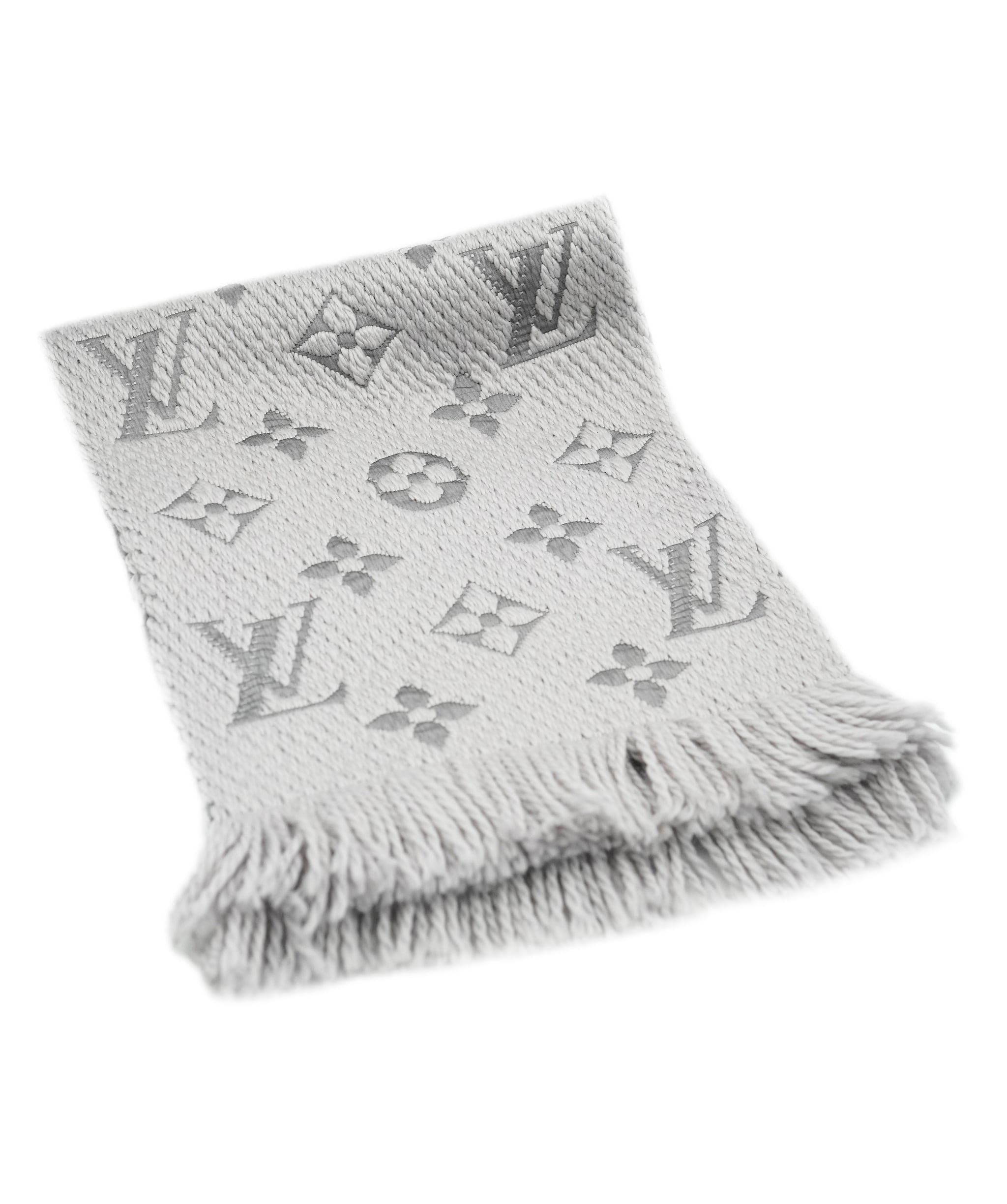 Louis Vuitton Louis Vuitton Grey Monogram Scarf  AGC1726