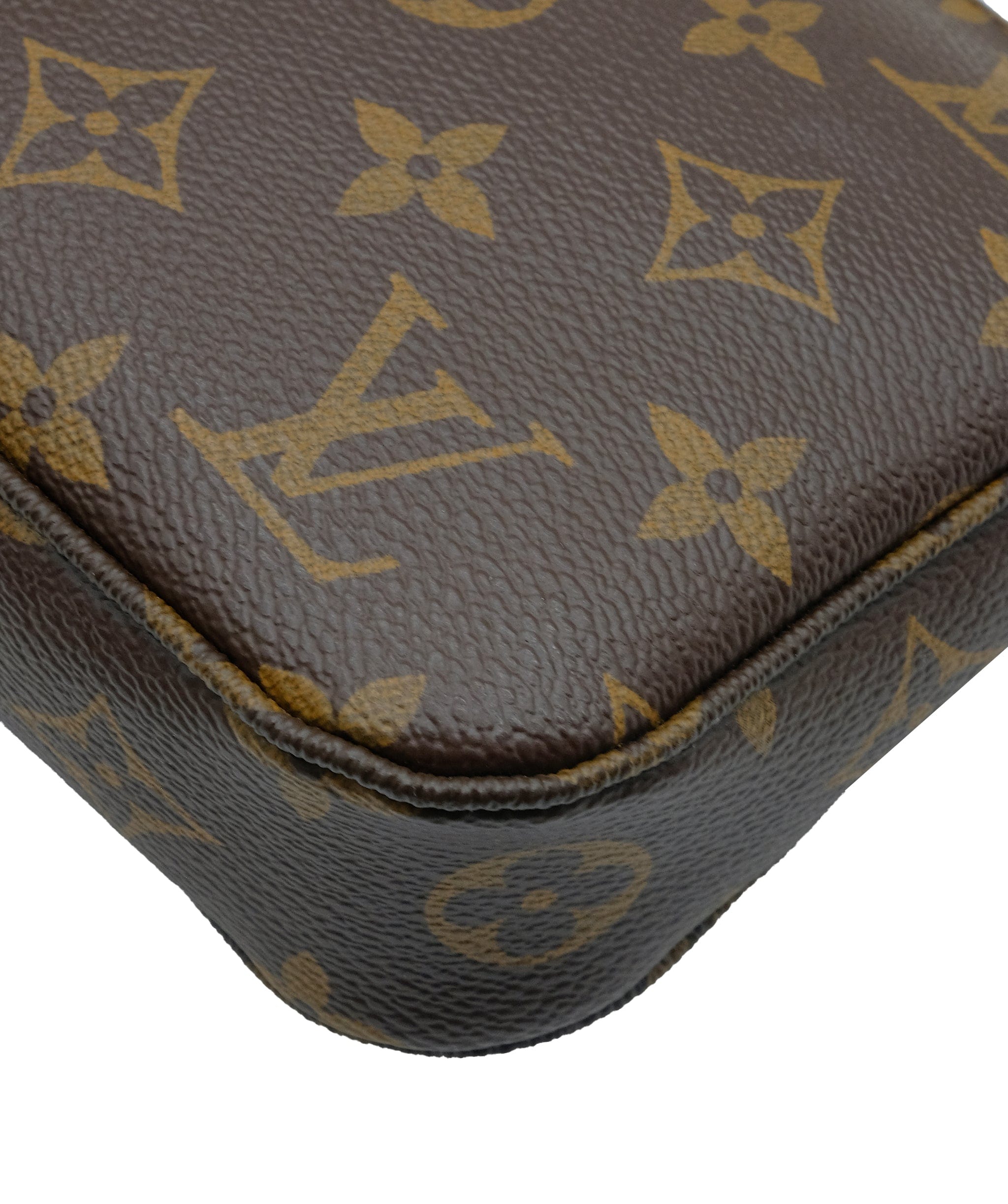 Louis Vuitton Louis Vuitton Monogram Pochette Accessoires Pouch M51980 LV Auth 63413A DXBS0317