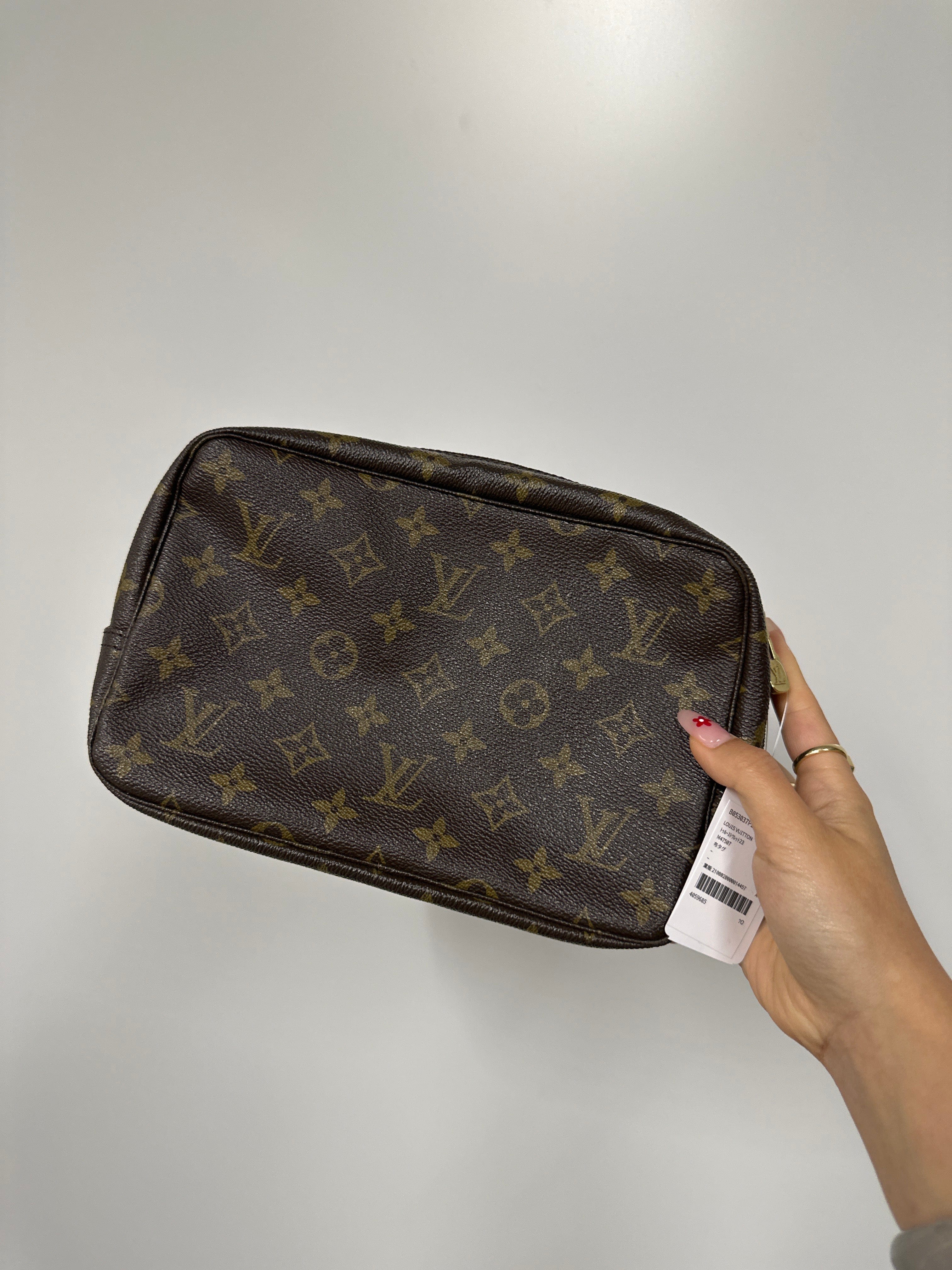 LOUIS VUITTON LOUIS VUITTON Trousse Toilette 23 M47524