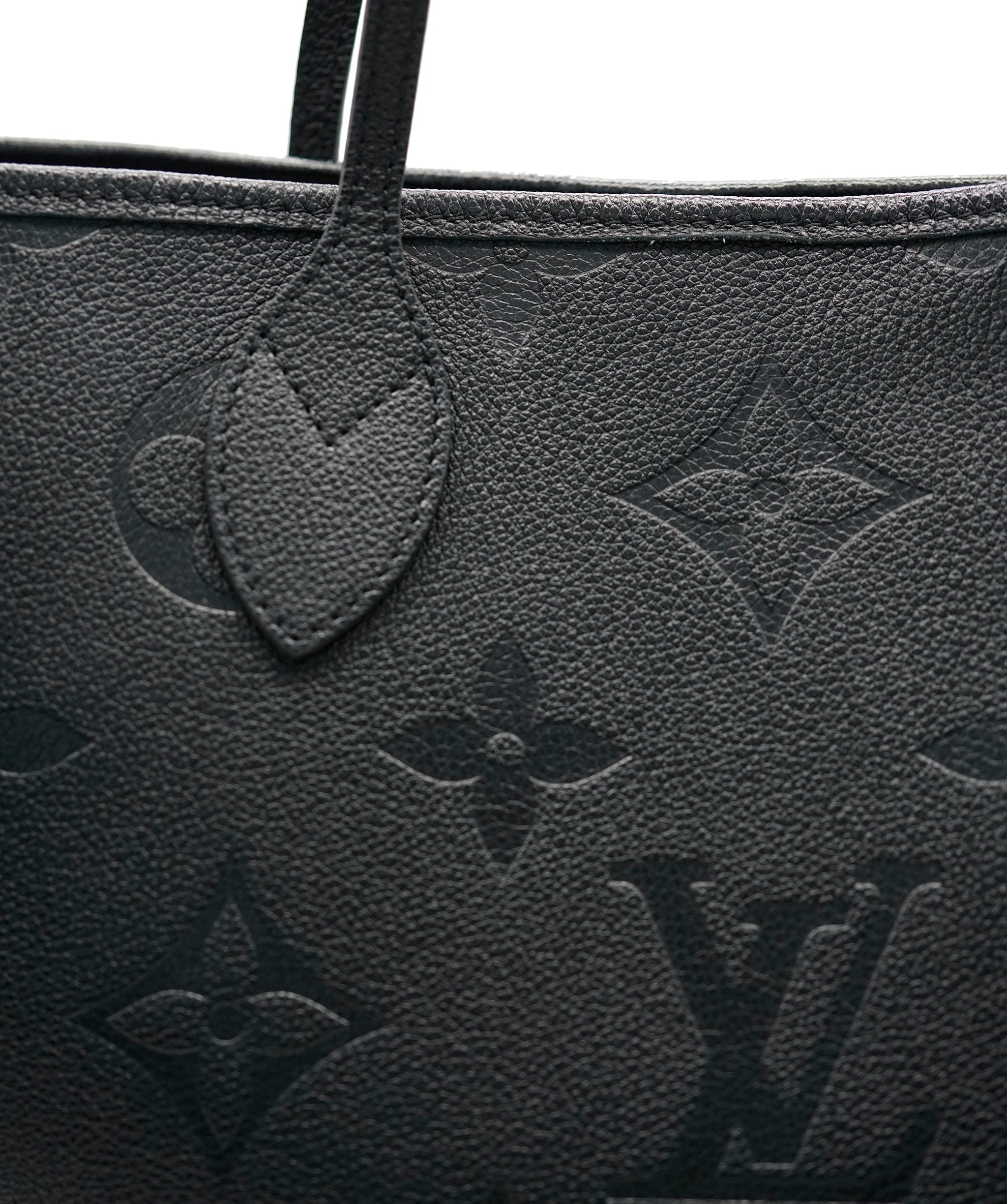 Louis Vuitton Louis Vuitton Black Empreinte Neverfull MM ASC2105