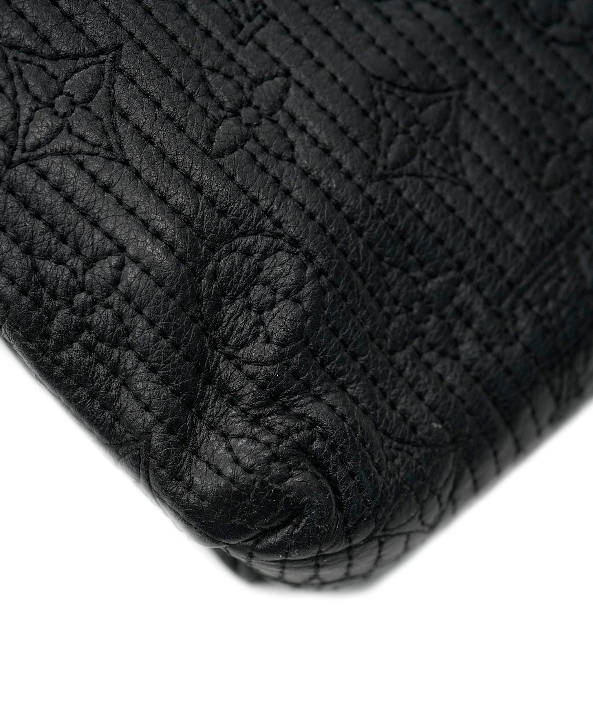 Louis Vuitton Louis Vuitton Black Quilted Lambskin Monogram Altair Clutch ABC0956