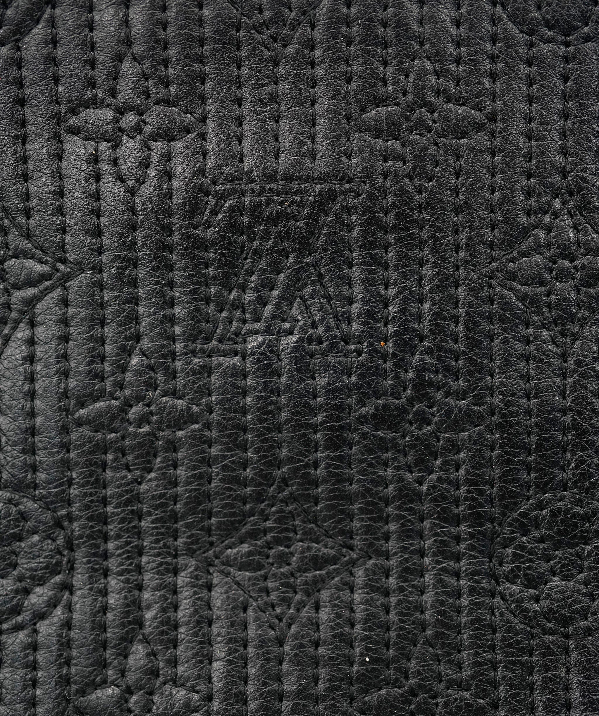 Louis Vuitton Louis Vuitton Black Quilted Lambskin Monogram Altair Clutch ABC0956