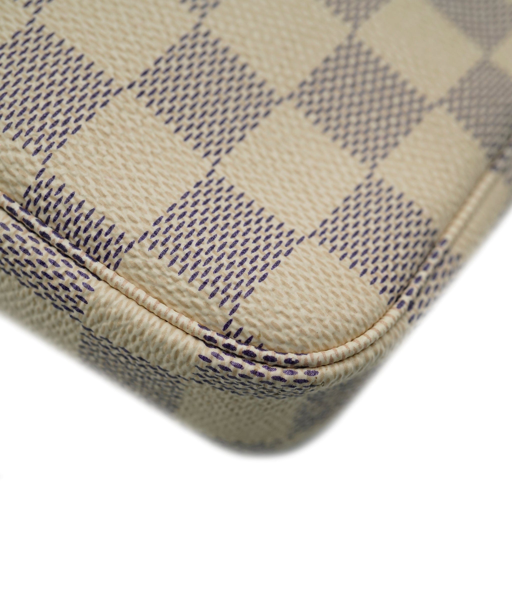 Louis Vuitton Louis Vuitton Damier Azur Canvas Christmas Animation Mini Pochette Accessories ABC0762