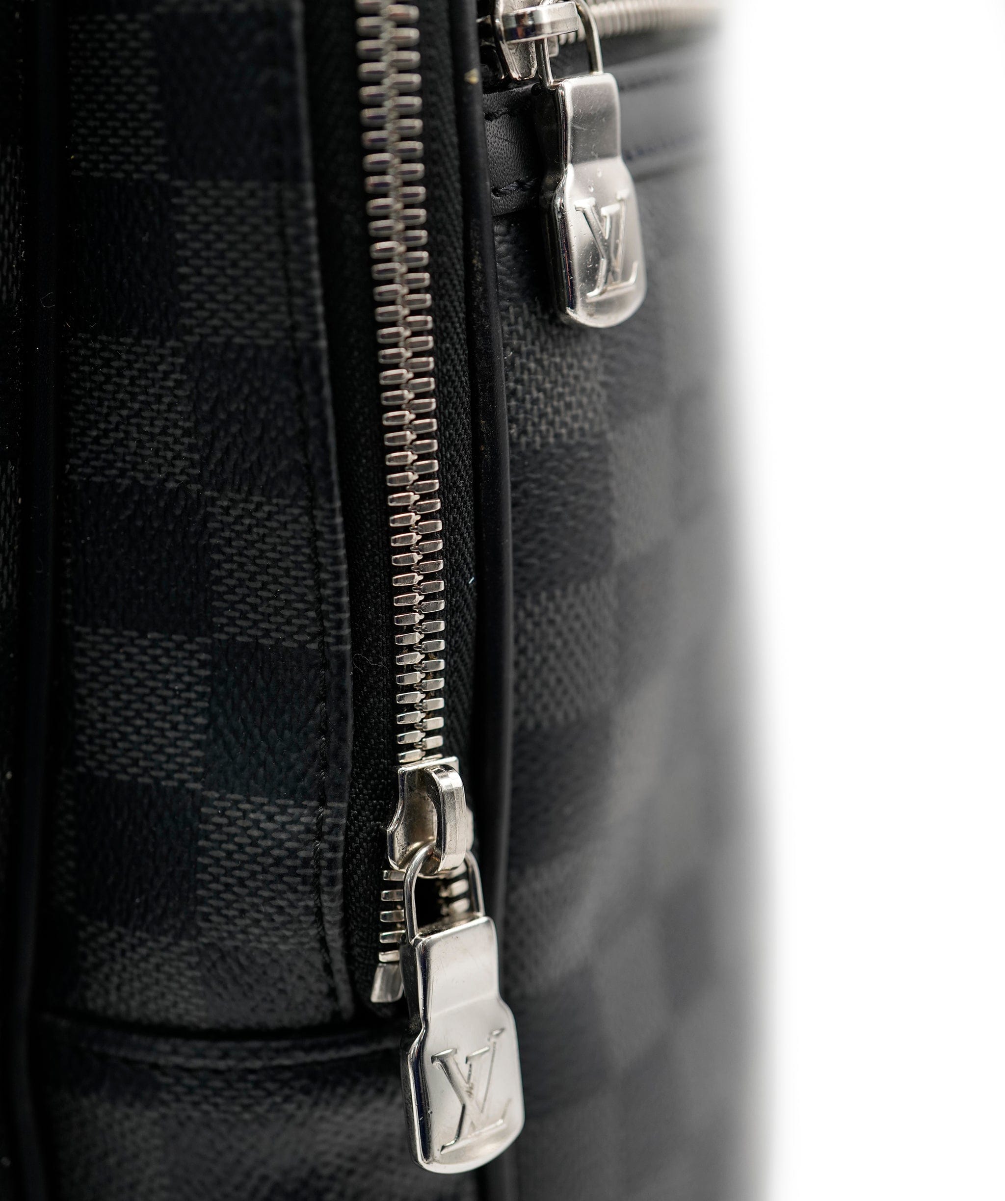 Louis Vuitton Louis Vuitton Damier Graphite Michael NV2 Backpack 131463