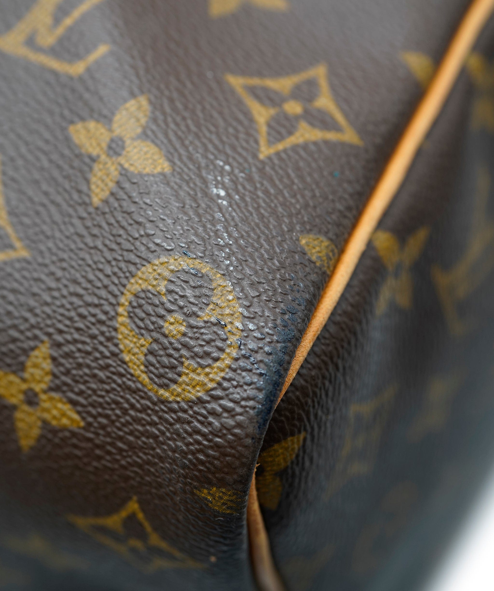 Louis Vuitton Louis Vuitton Keepall - AJC0356