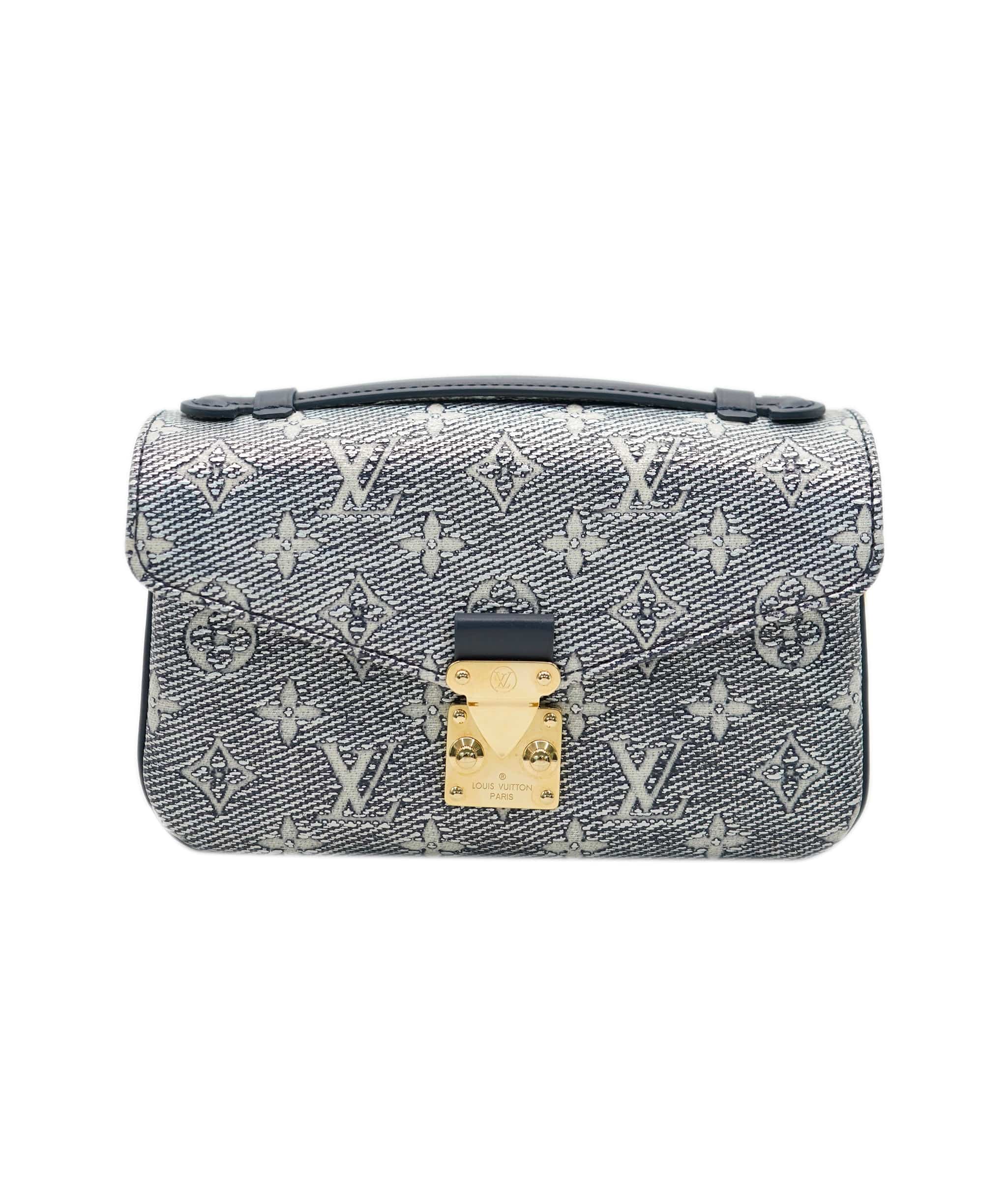 Louis Vuitton Louis Vuitton Metis East West in Bleu Crossbody  ALC1855