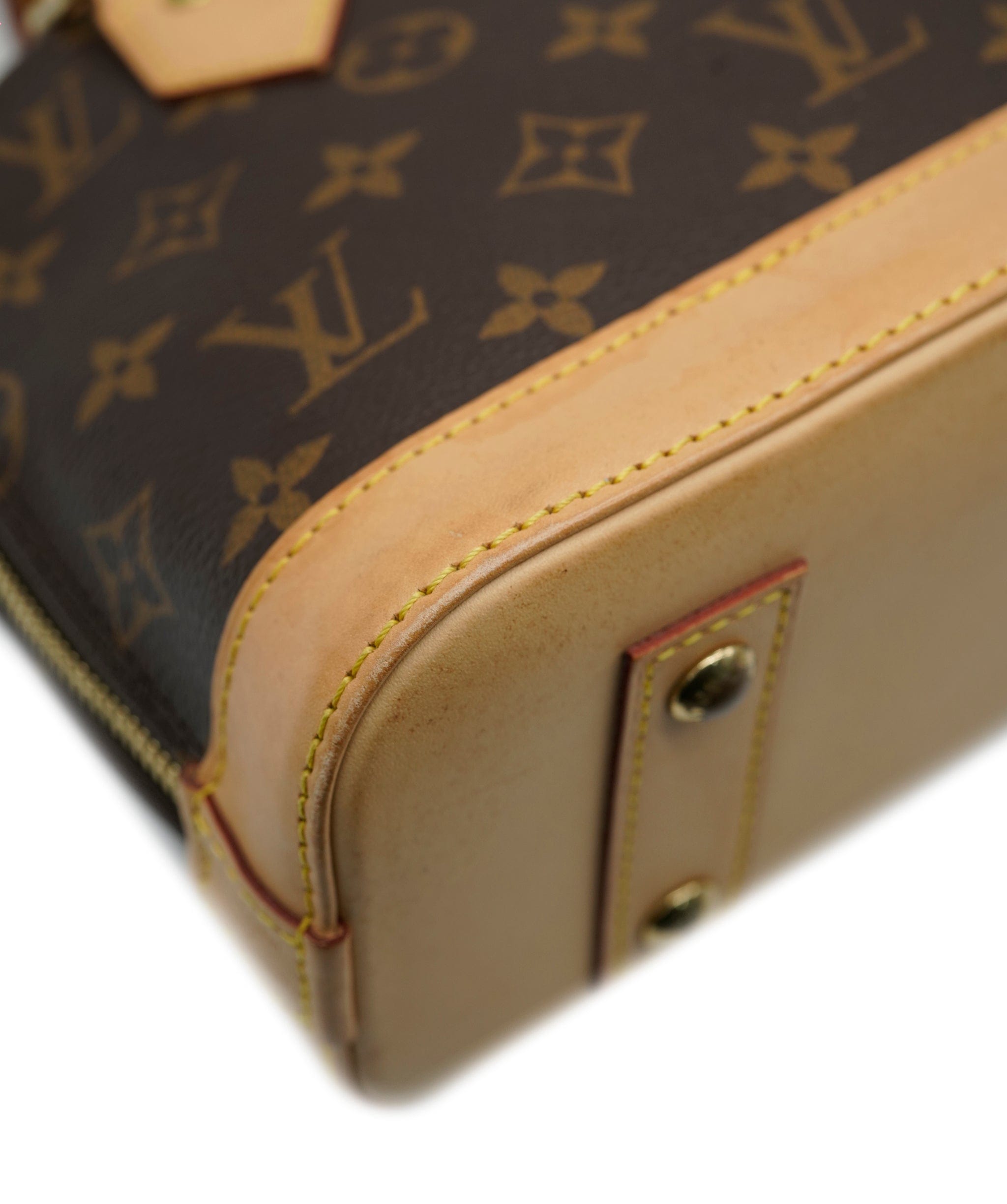 Louis Vuitton Louis Vuitton Monogram Canvas Alma BB ABC0035