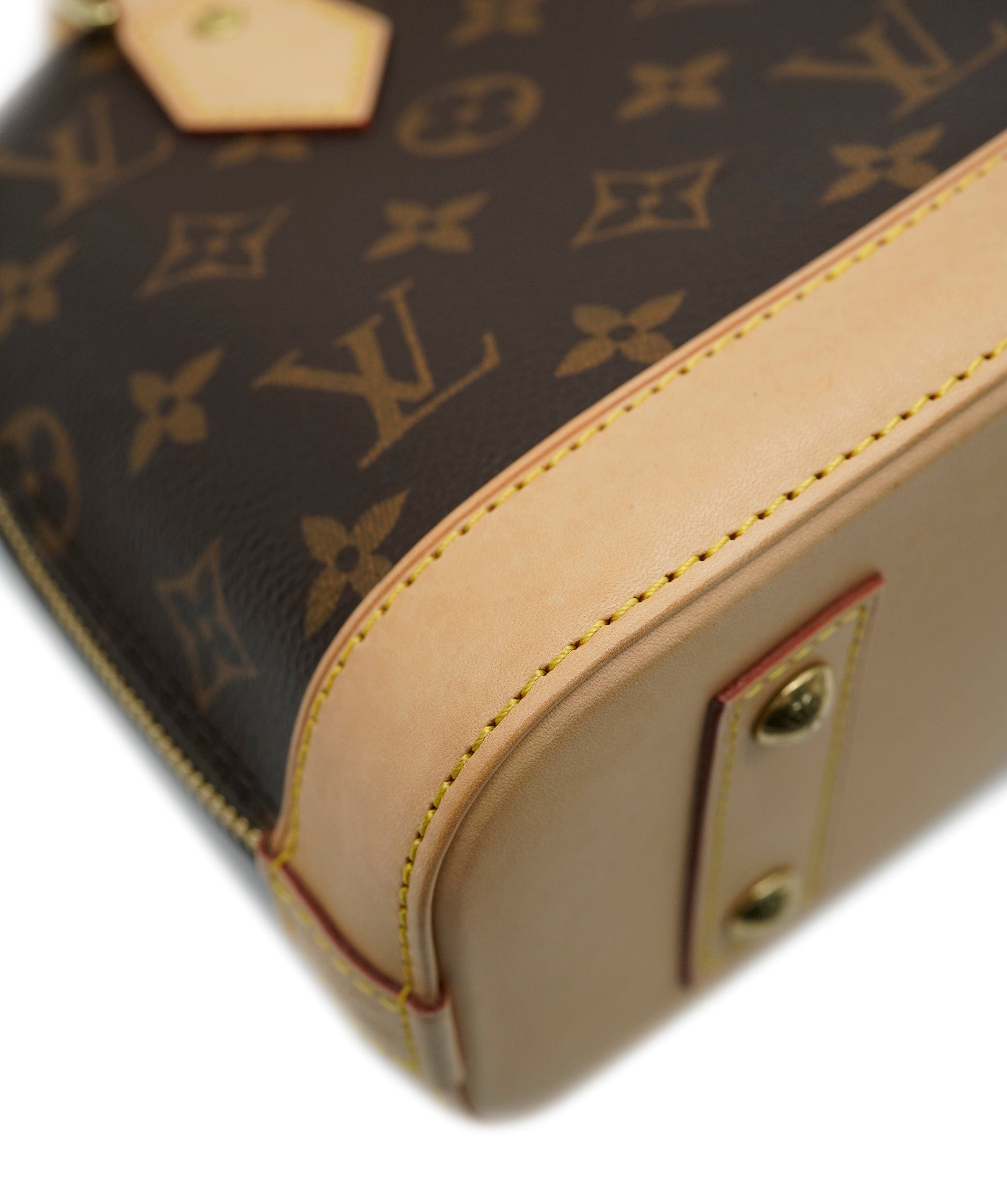 Louis Vuitton Louis Vuitton Monogram Canvas Alma BB ABC0645