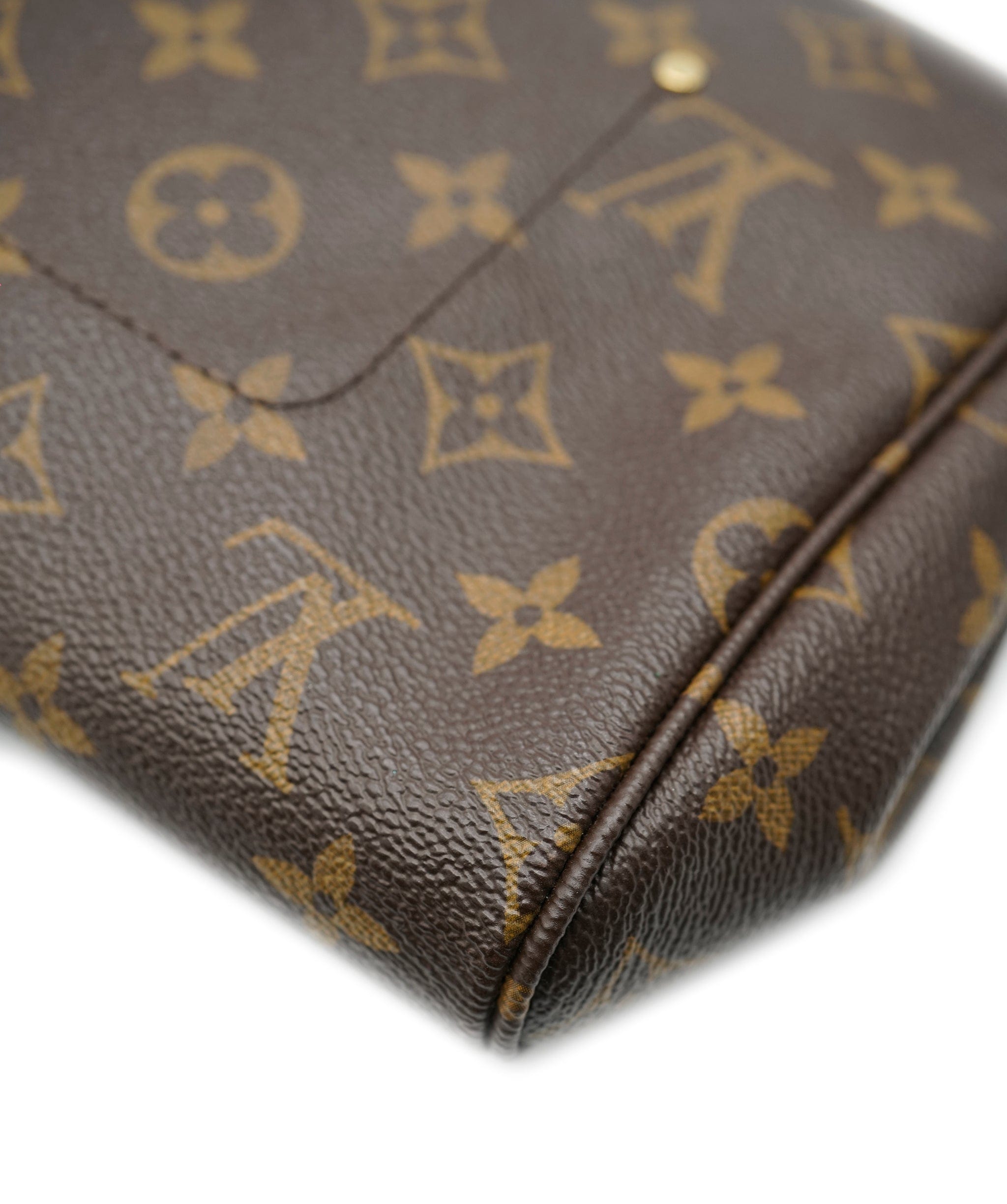 Louis Vuitton Louis Vuitton Monogram Canvas Favourite MM ABC0471