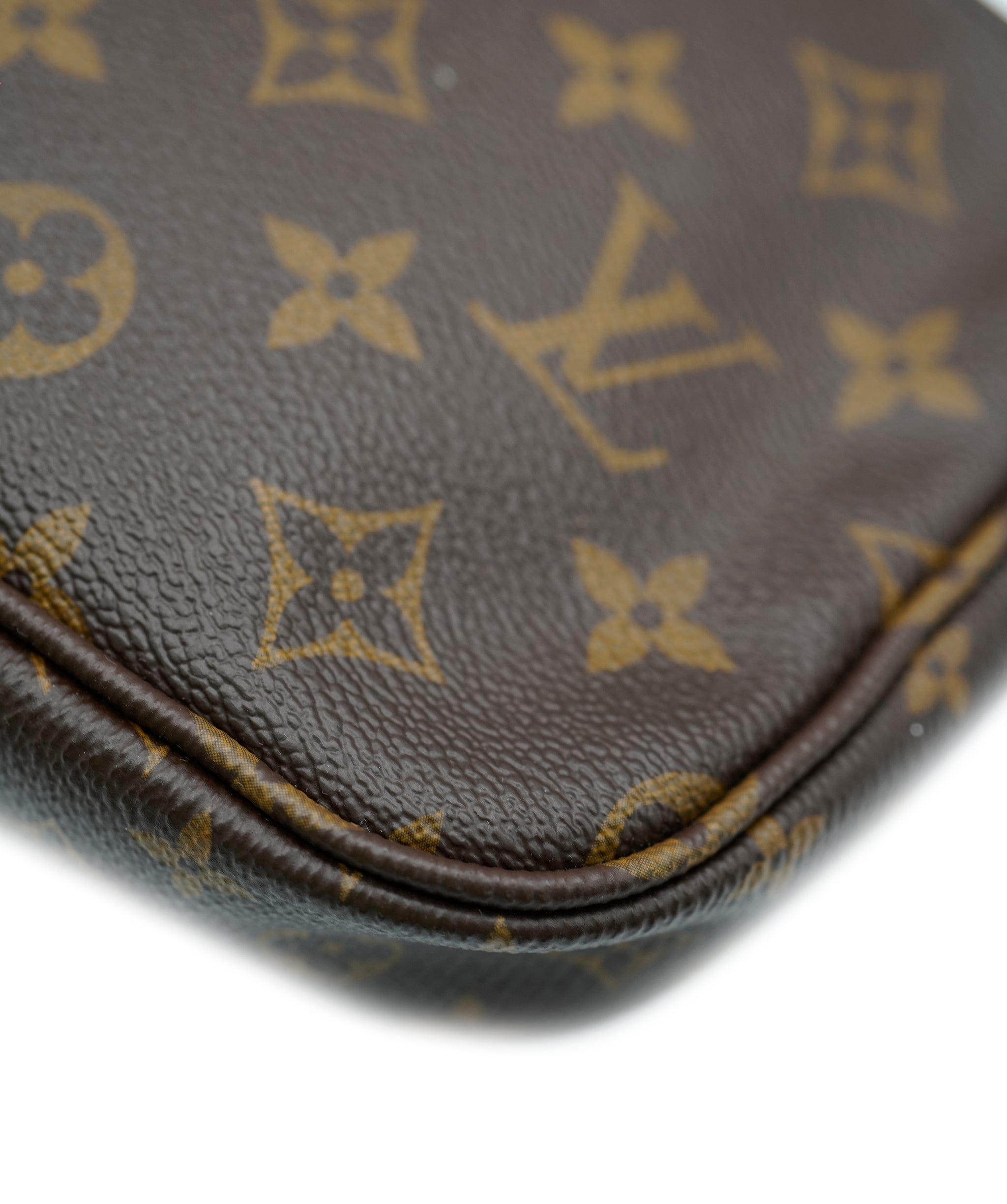 Louis Vuitton Louis Vuitton Monogram Canvas & Khaki Multi Pochette Accessoires ASC2128