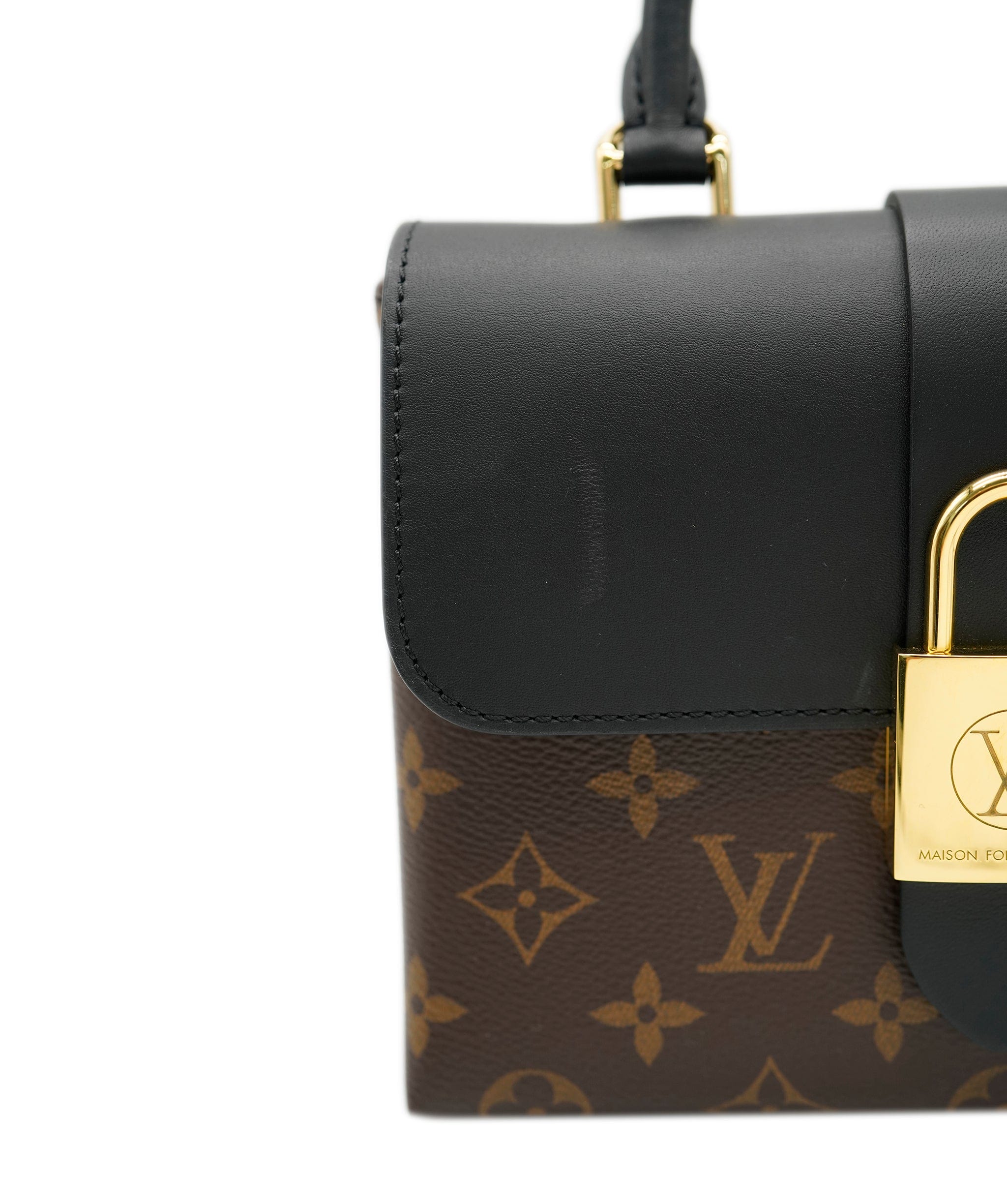 Louis Vuitton Louis Vuitton Monogram Canvas Locky BB ASC2065