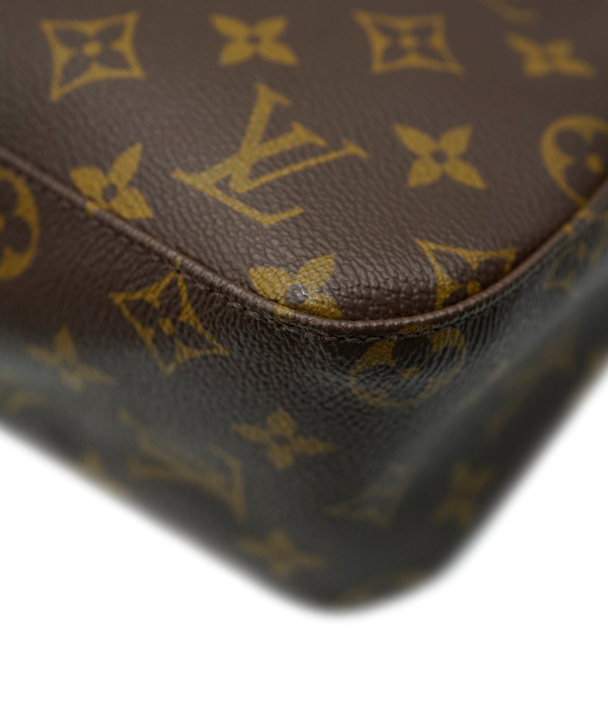 Louis Vuitton Louis Vuitton Monogram Canvas Looping MM ASC2099