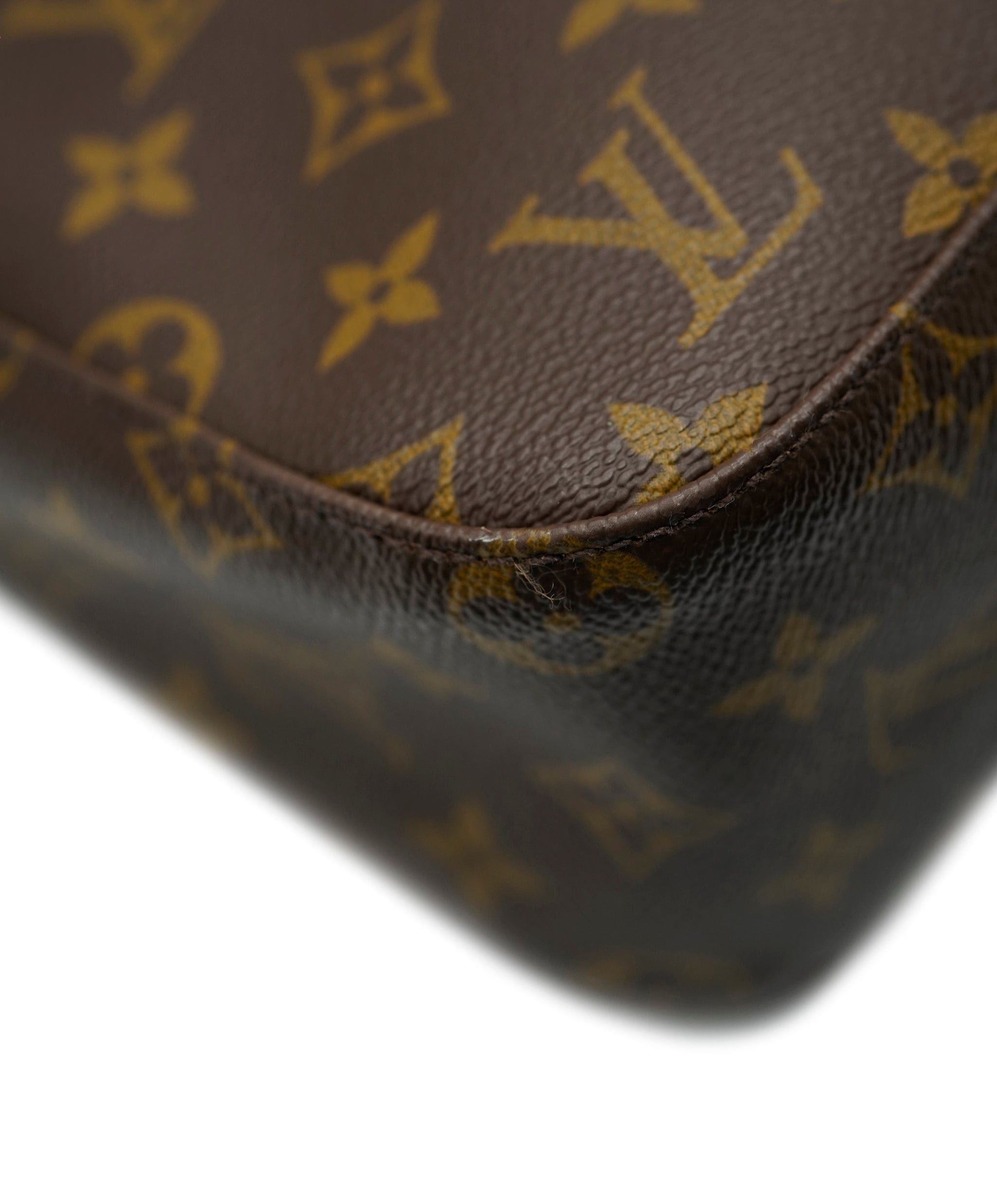 Louis Vuitton Louis Vuitton Monogram Canvas Looping MM ASC2099