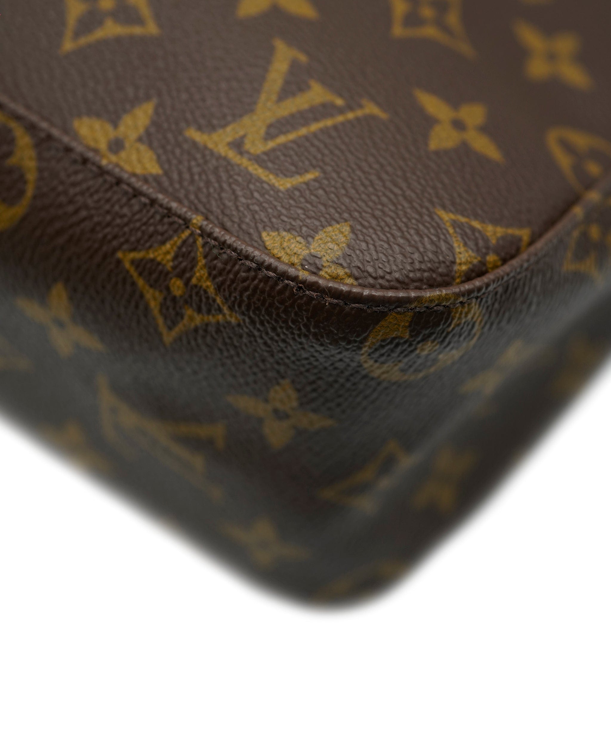 Louis Vuitton Louis Vuitton Monogram Canvas Looping MM ASC2099