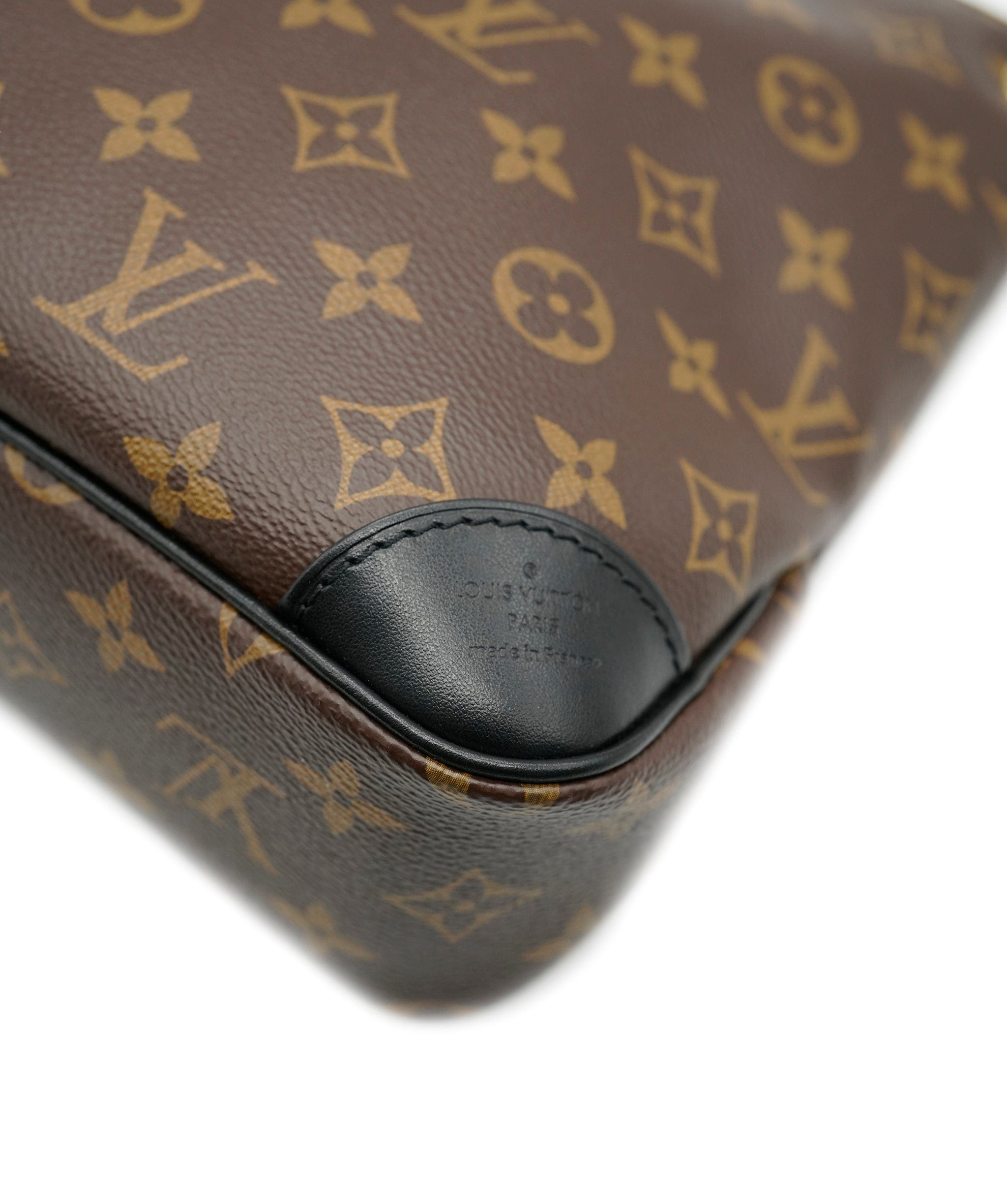 Louis Vuitton Louis Vuitton Monogram Canvas Odeon PM ASC2310